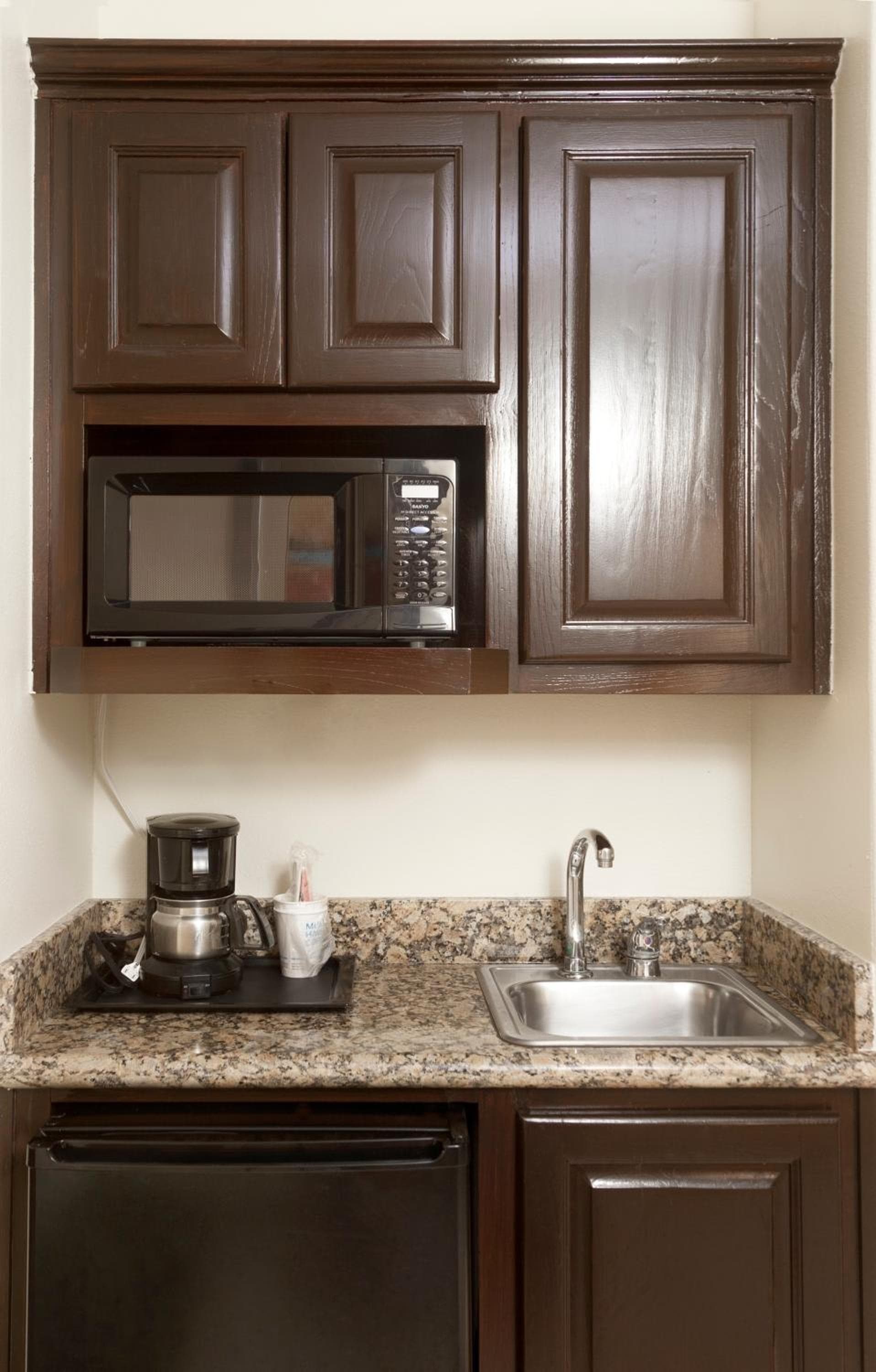 Holiday Inn Express Hotel and Suites Brownsville by IHG gallery photo in Brownsville, TX — image 8