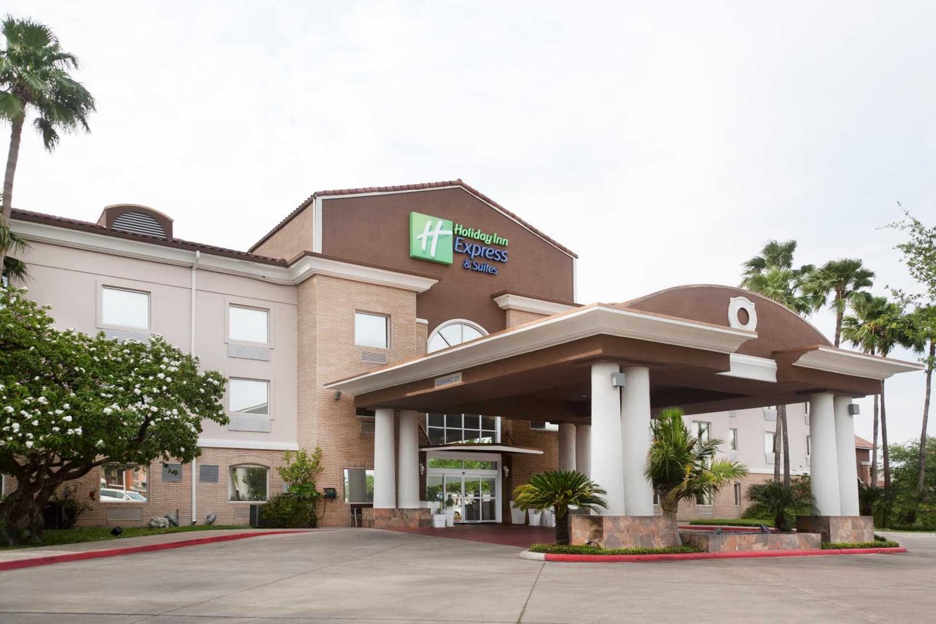 Holiday Inn Express Hotel and Suites Brownsville by IHG gallery photo in Brownsville, TX — image 15