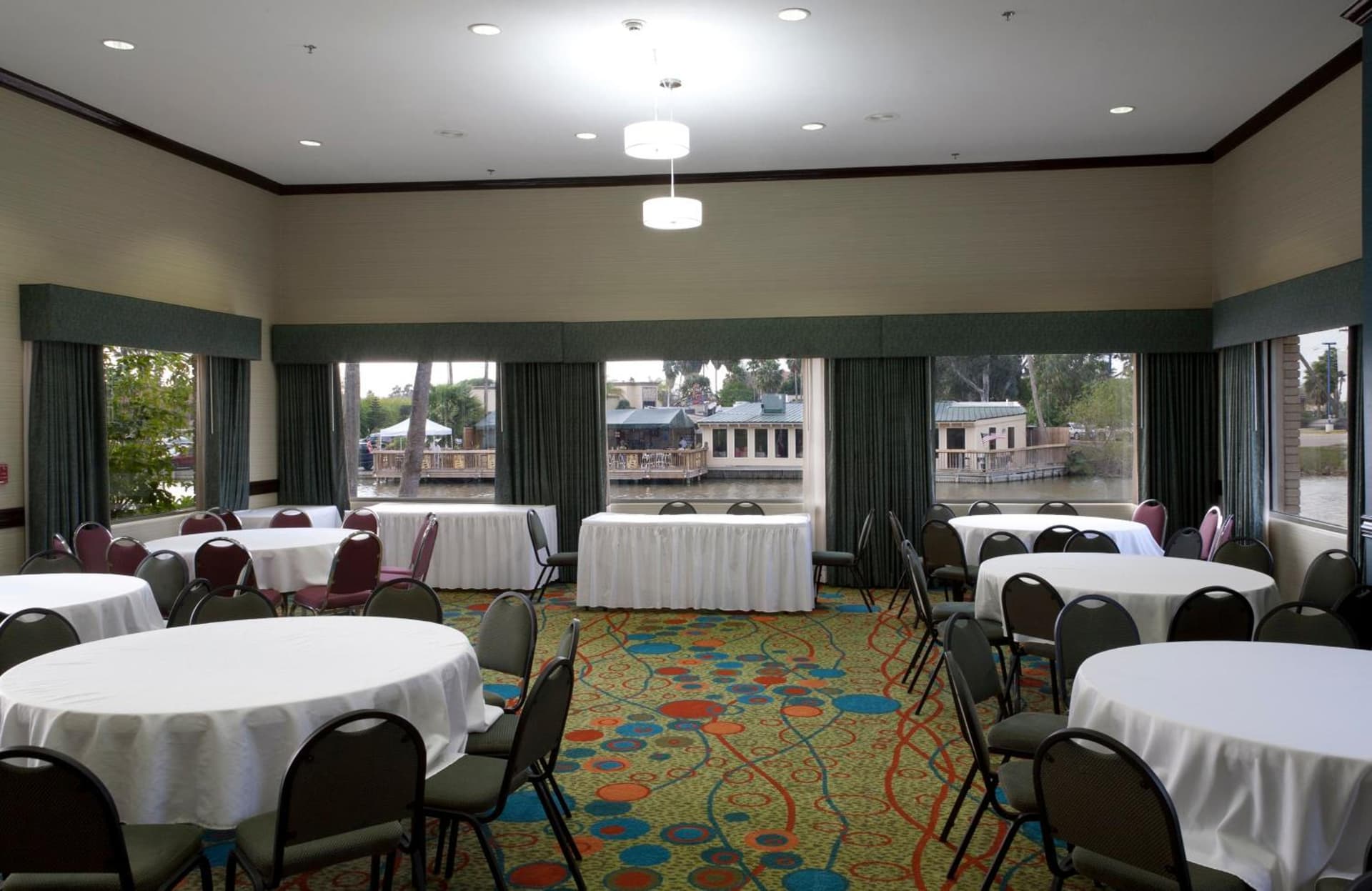 Holiday Inn Express Hotel and Suites Brownsville by IHG gallery photo in Brownsville, TX — image 10
