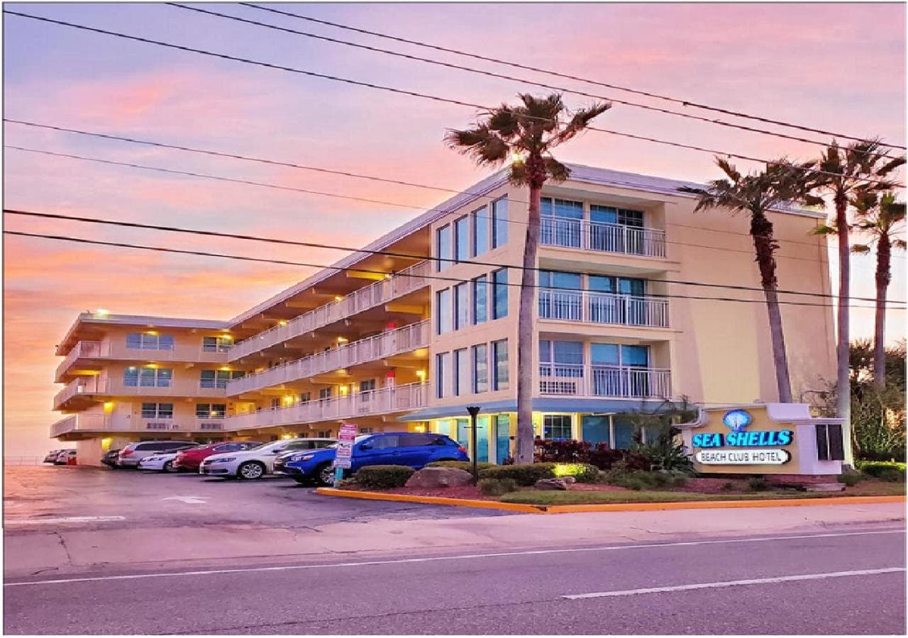 Sea Shells Beach Club featured exterior or lobby in Daytona Beach, FL — similar hotel