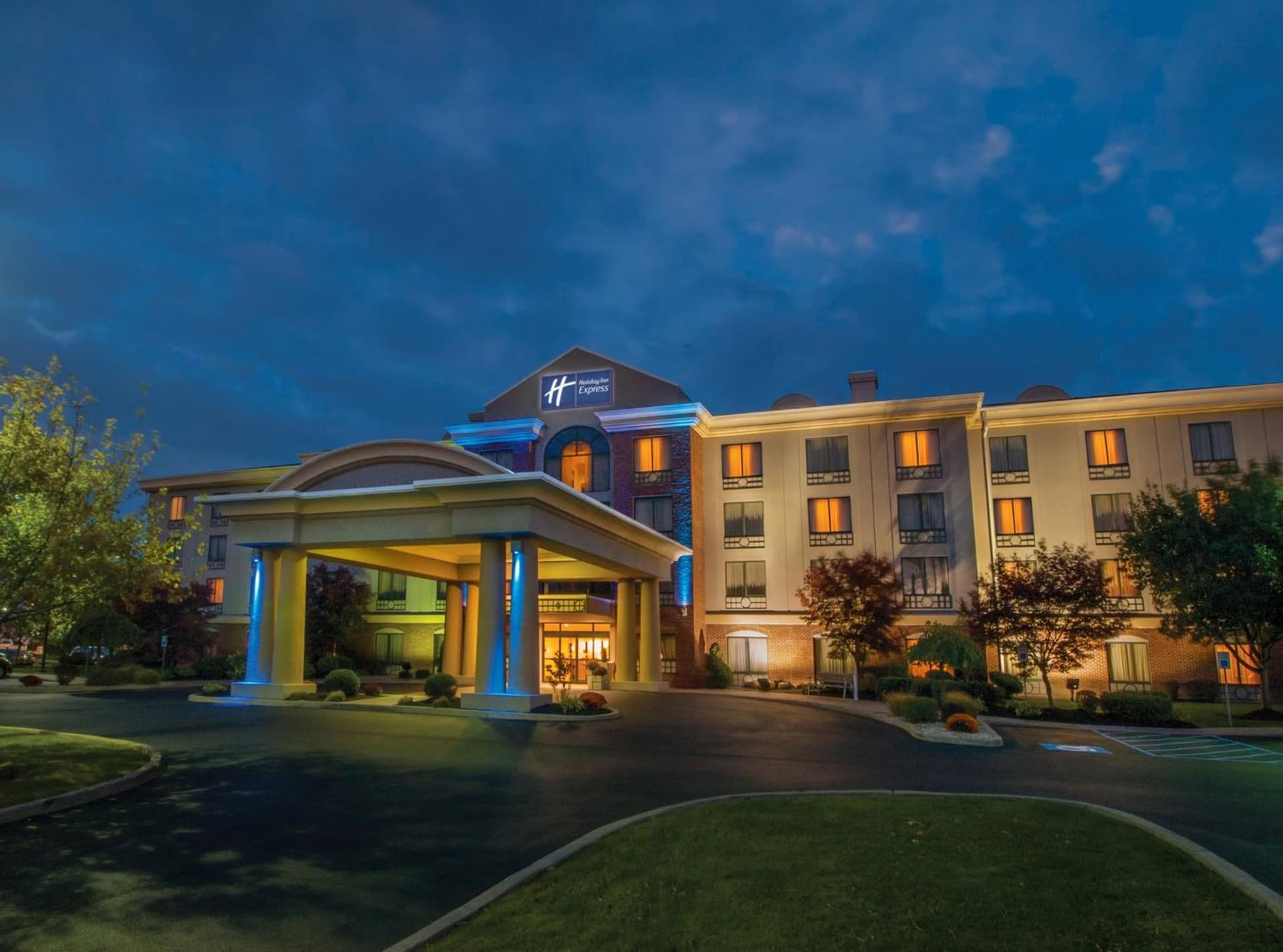 Holiday Inn Express & Suites Buffalo Airport by IHG featured exterior or lobby in Cheektowaga — similar hotel