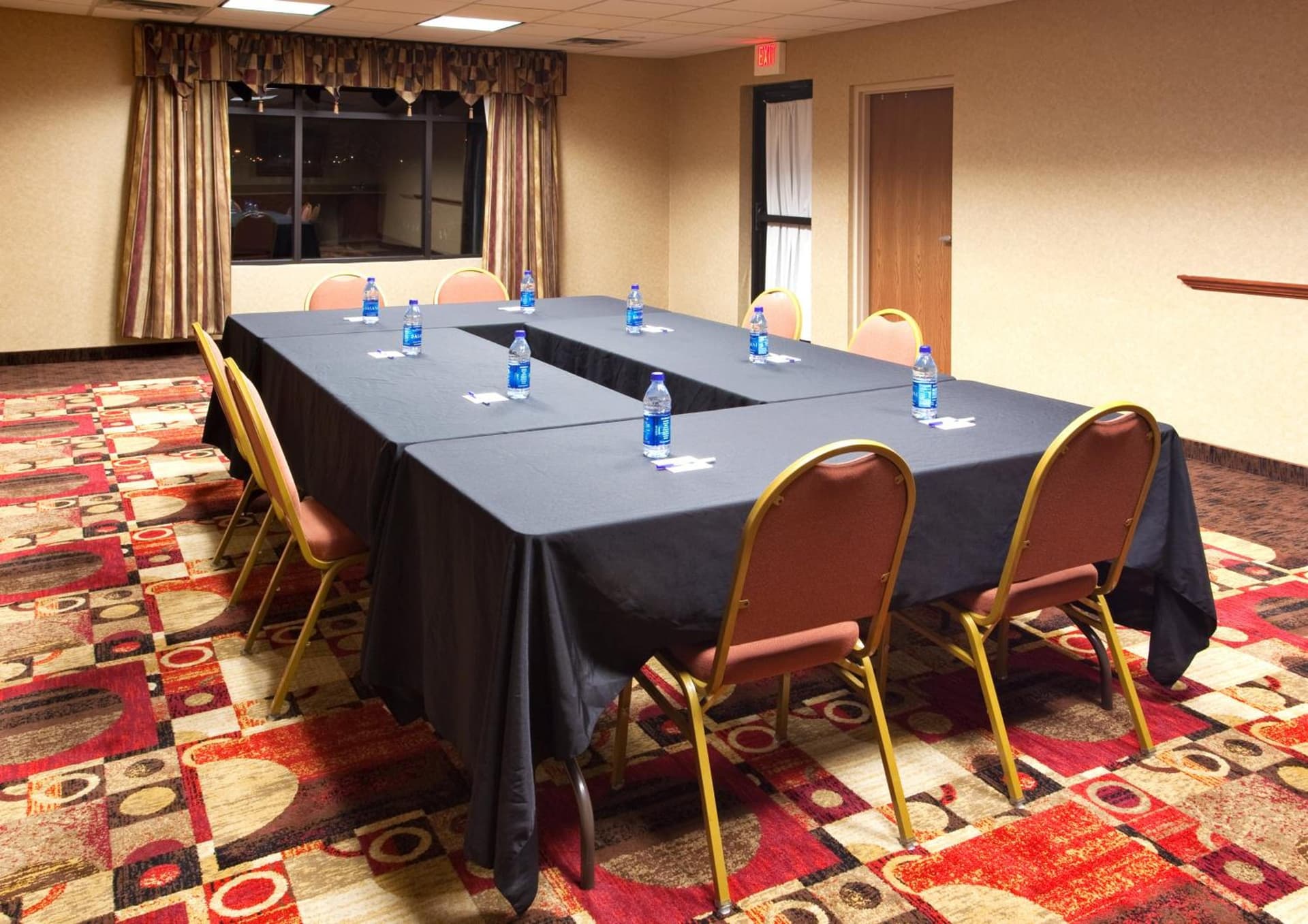 Holiday Inn Express Hotel & Suites Bowling Green by IHG gallery photo in Bowling Green, OH — image 46
