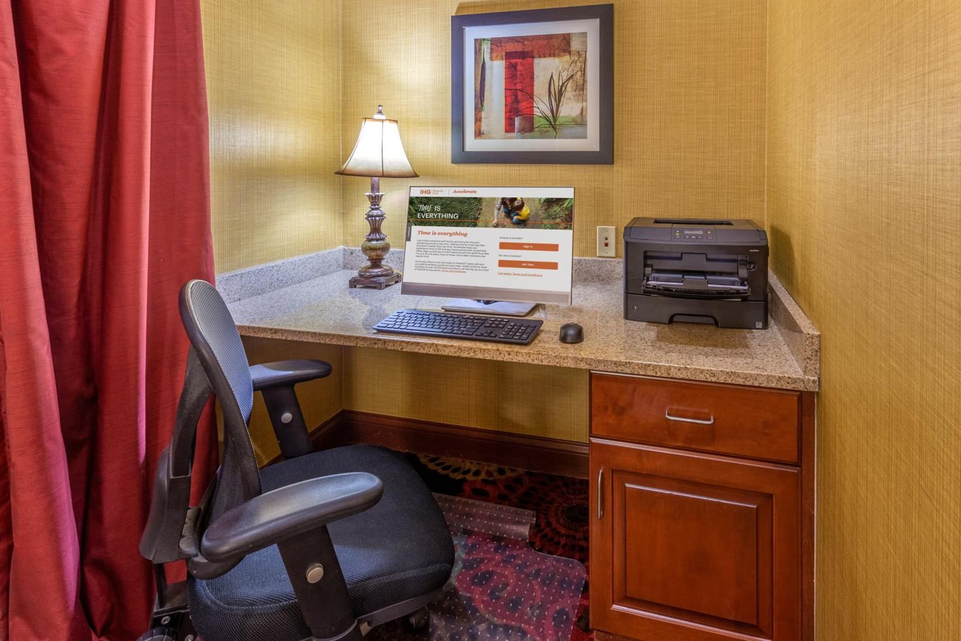 Holiday Inn Express Hotel & Suites Bowling Green by IHG gallery photo in Bowling Green, OH — image 28