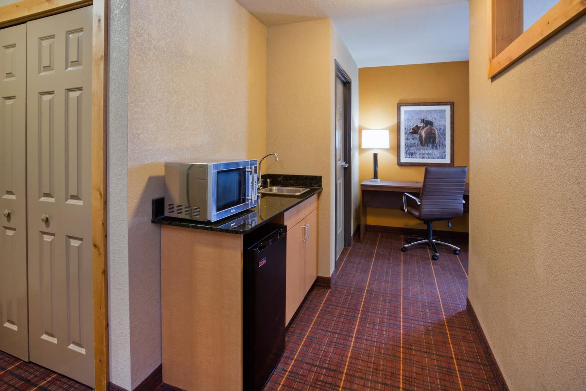 Holiday Inn Express Hotel & Suites Brainerd-Baxter by IHG interior in Baxter, MN — gallery photo 2