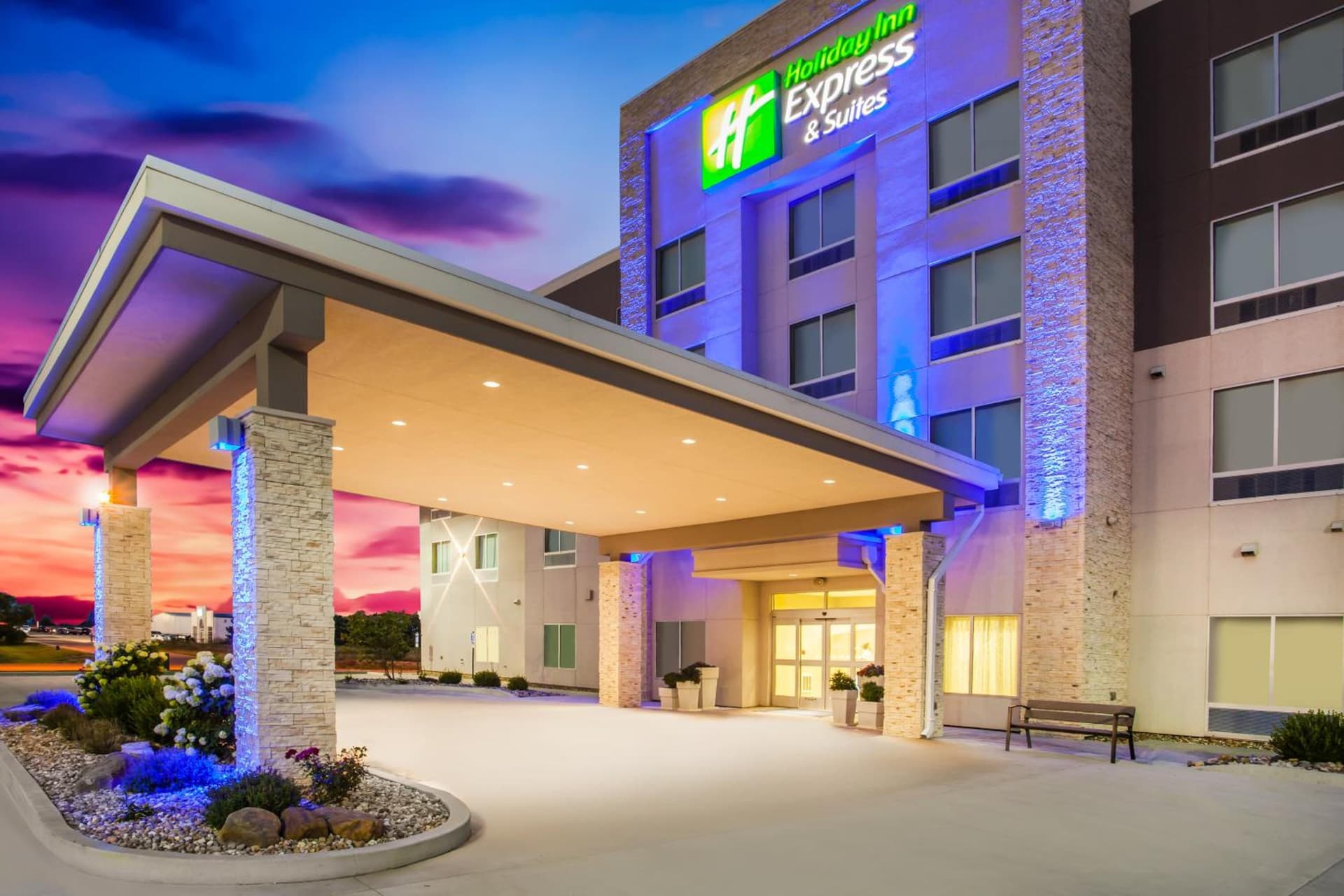 Holiday Inn Express & Suites Litchfield by IHG featured exterior or lobby in Litchfield, IL — similar hotel