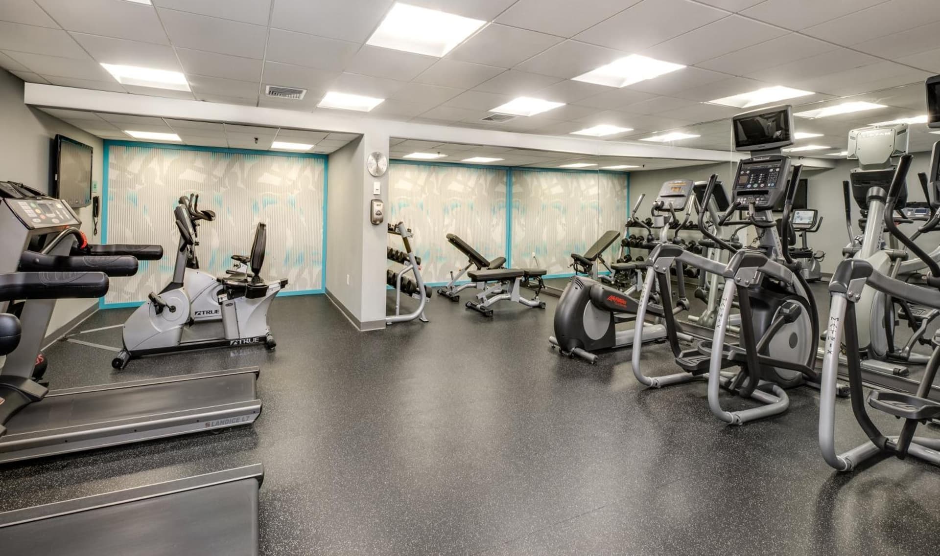 Crowne Plaza Suffern-Mahwah by IHG gallery photo in Suffern, NY — image 32