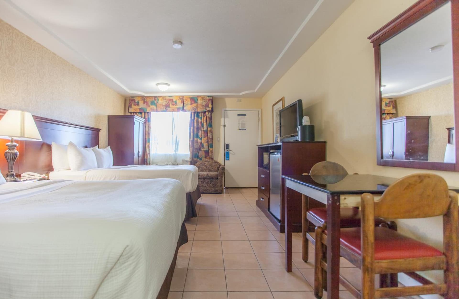 Days Inn by Wyndham Shenandoah gallery photo in The Woodlands, TX — image 8