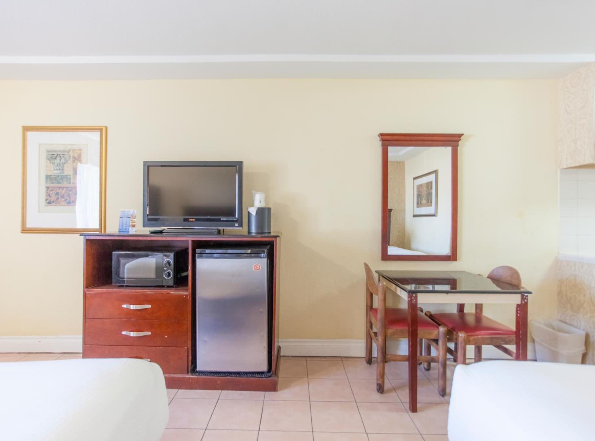 Days Inn by Wyndham Shenandoah gallery photo in The Woodlands, TX — image 112