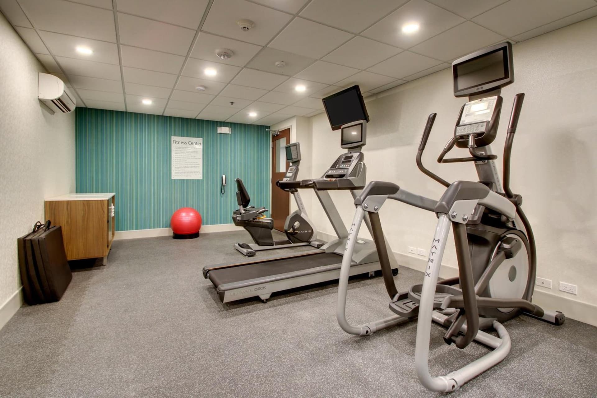 Holiday Inn Express & Suites Aurora - Naperville by IHG gallery photo in Aurora, IL — image 30