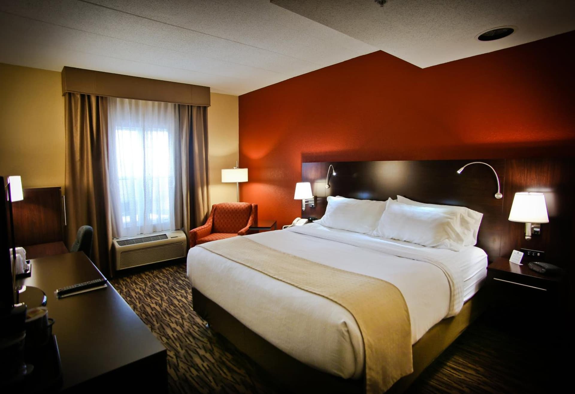 Holiday Inn & Suites Downtown La Crosse, an IHG Hotel gallery photo in La Crosse, WI — image 8