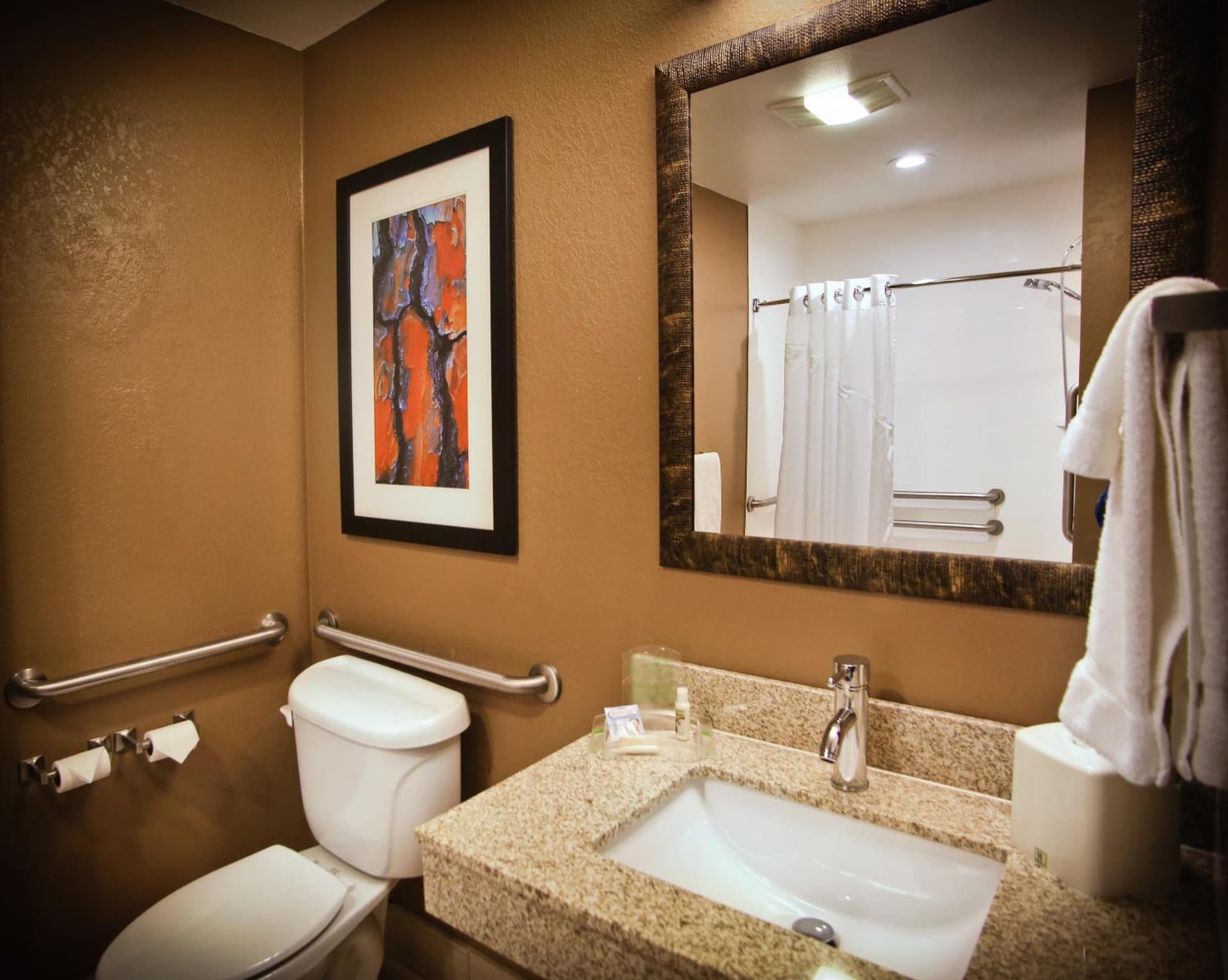 Holiday Inn & Suites Downtown La Crosse, an IHG Hotel gallery photo in La Crosse, WI — image 17
