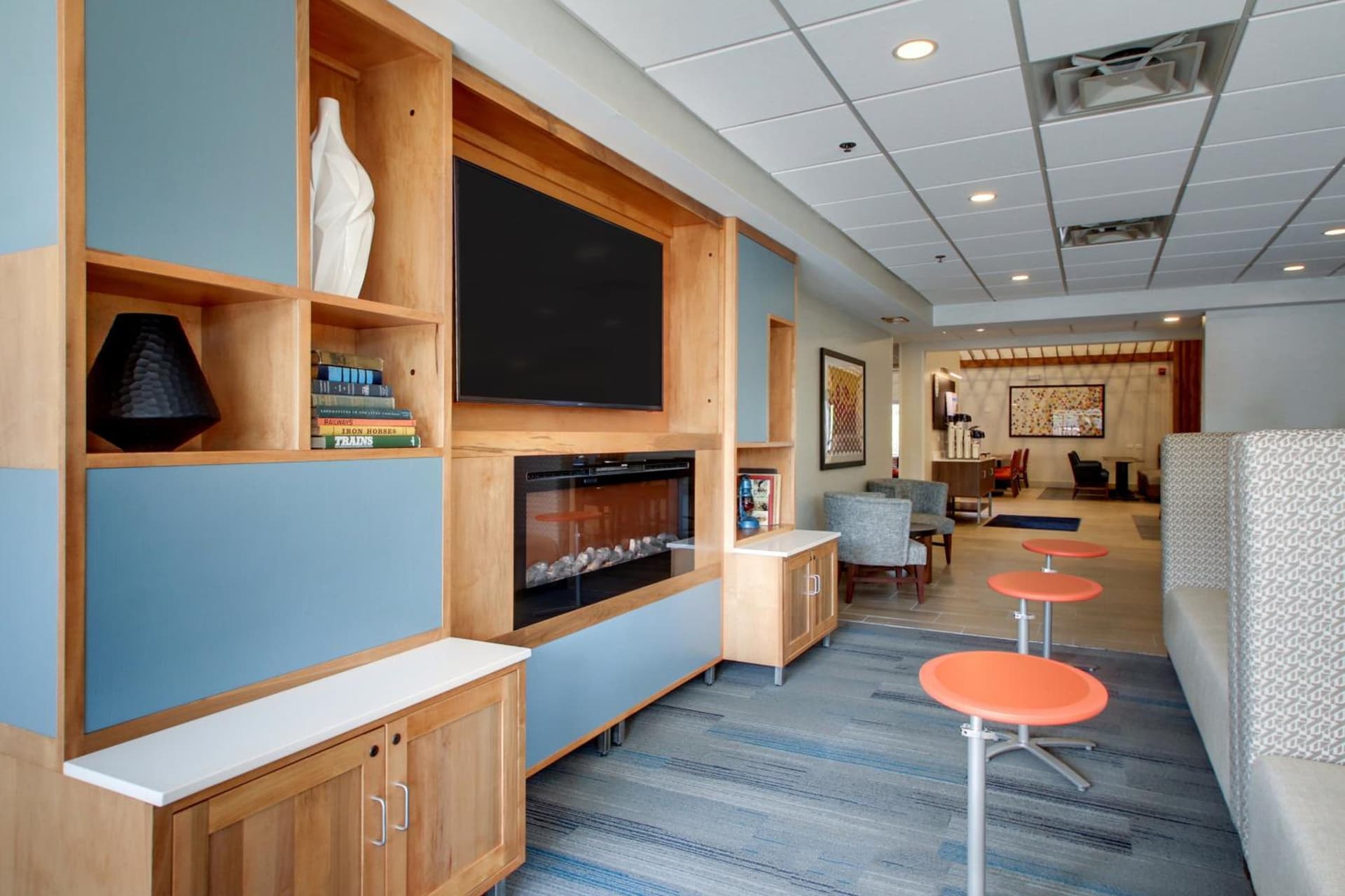 Holiday Inn Express & Suites Aurora - Naperville by IHG gallery photo in Aurora, IL — image 41