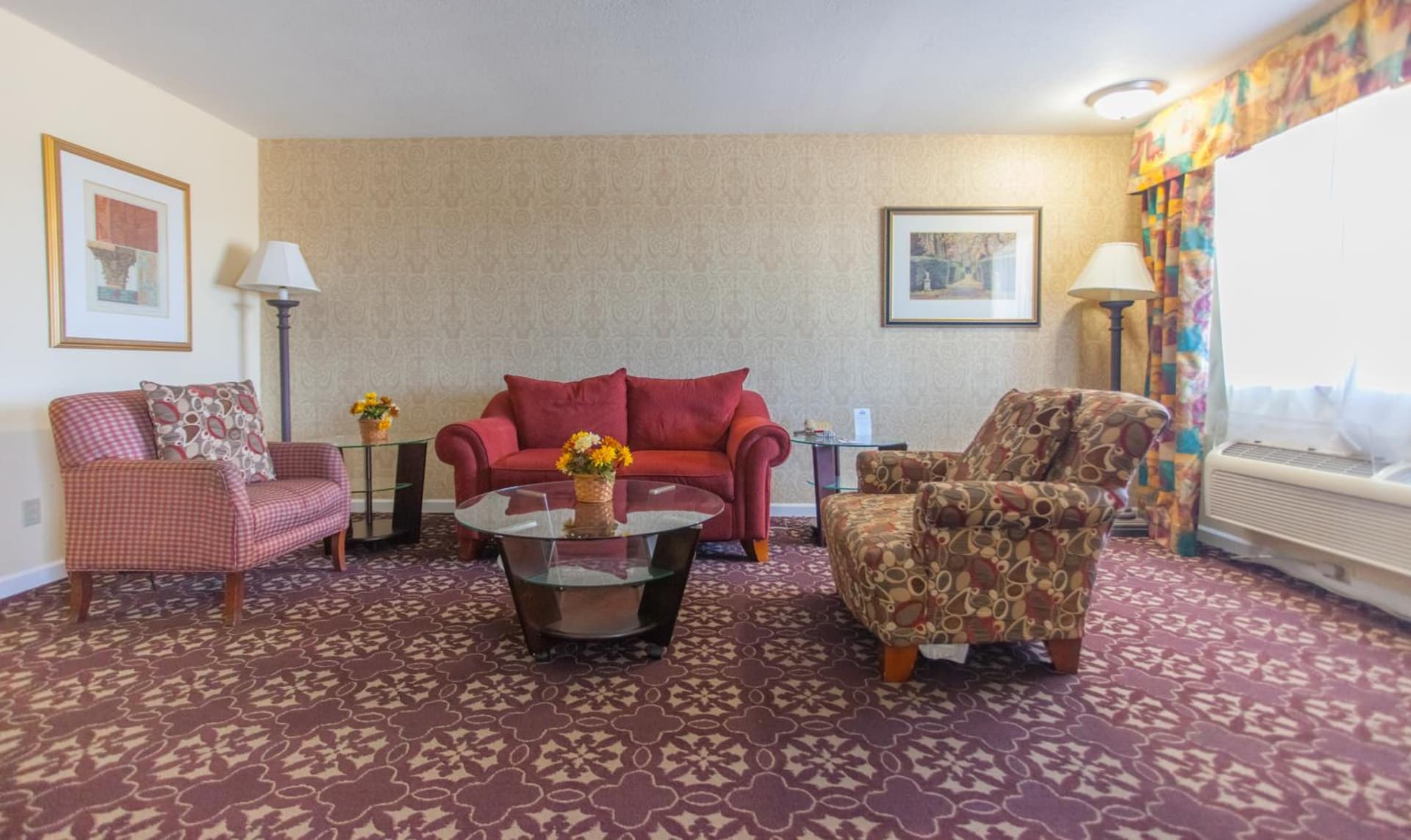 Days Inn by Wyndham Shenandoah gallery photo in The Woodlands, TX — image 56