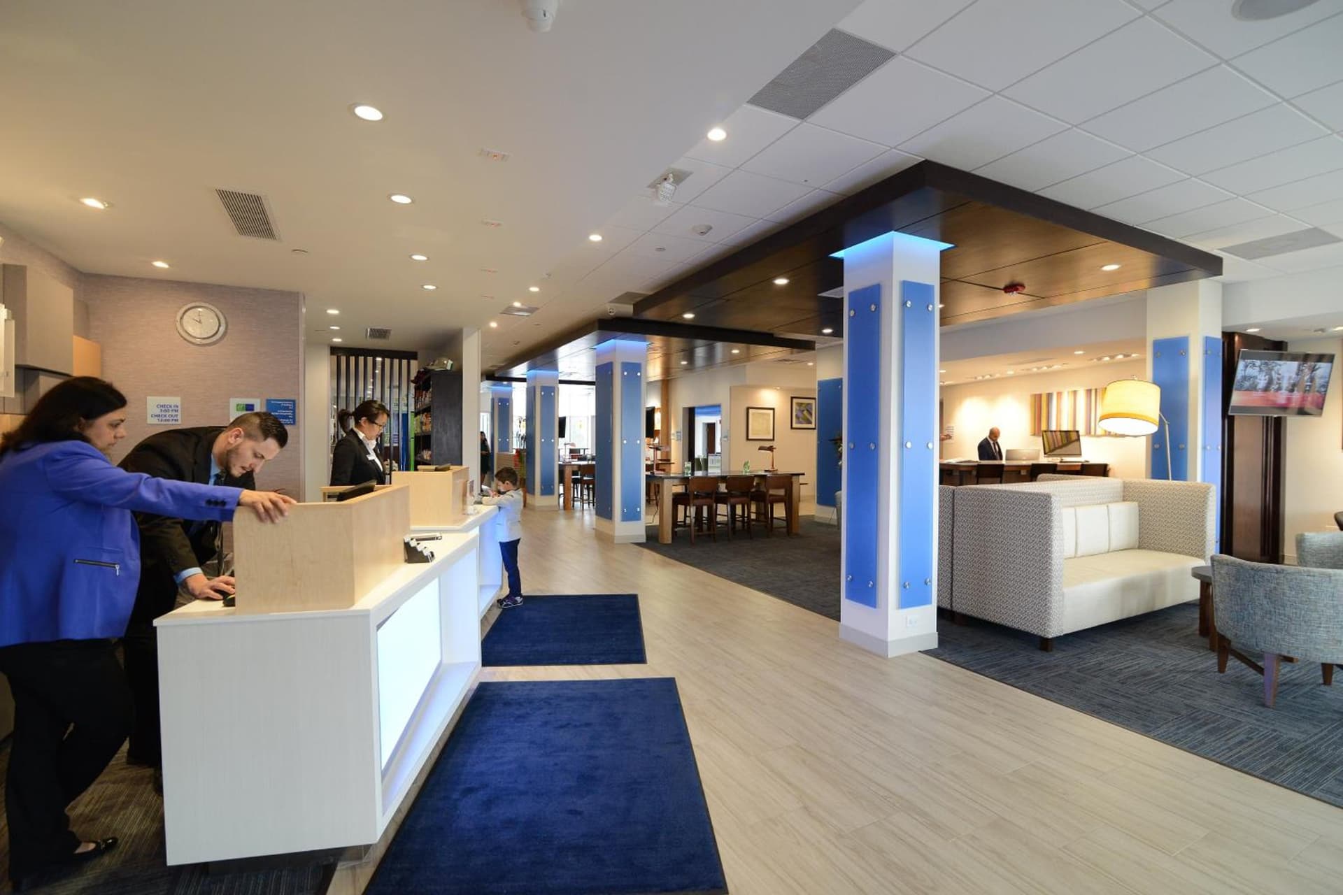 Holiday Inn Express & Suites Chicago North Shore - Niles by IHG gallery photo in Niles, IL — image 23