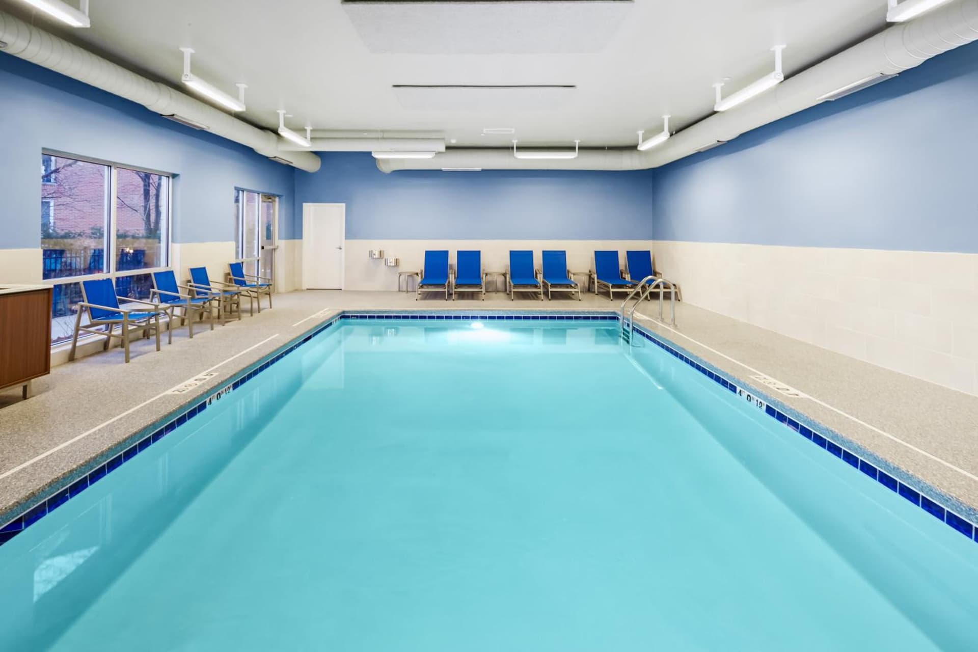 Holiday Inn Express & Suites Chicago North Shore - Niles by IHG gallery photo in Niles, IL — image 21