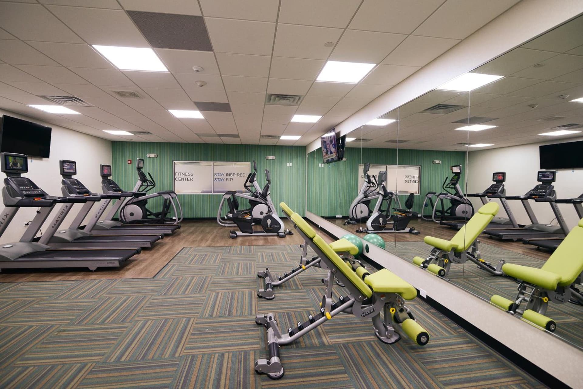 Holiday Inn Express & Suites Chicago North Shore - Niles by IHG gallery photo in Niles, IL — image 20