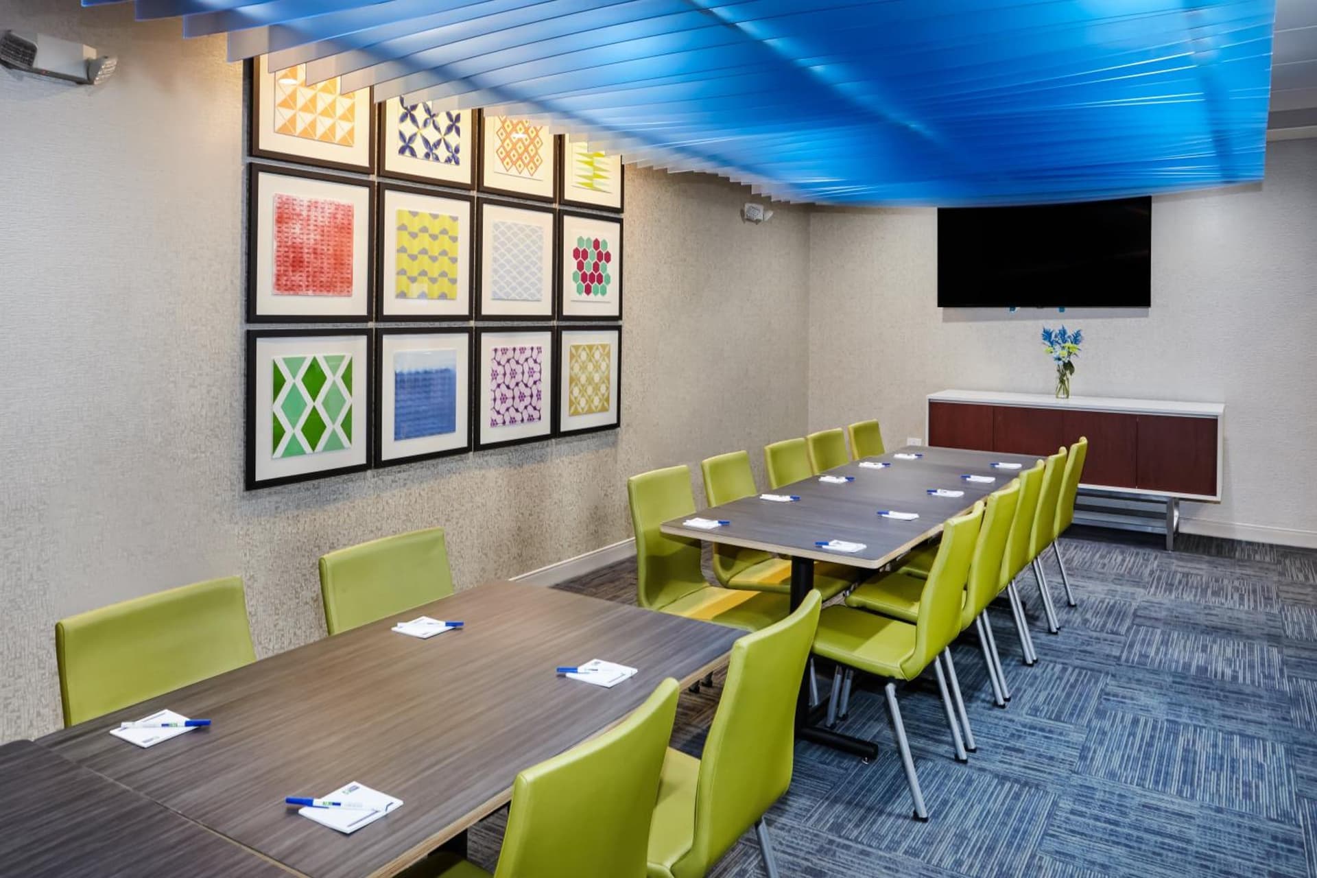 Holiday Inn Express & Suites Chicago North Shore - Niles by IHG gallery photo in Niles, IL — image 31