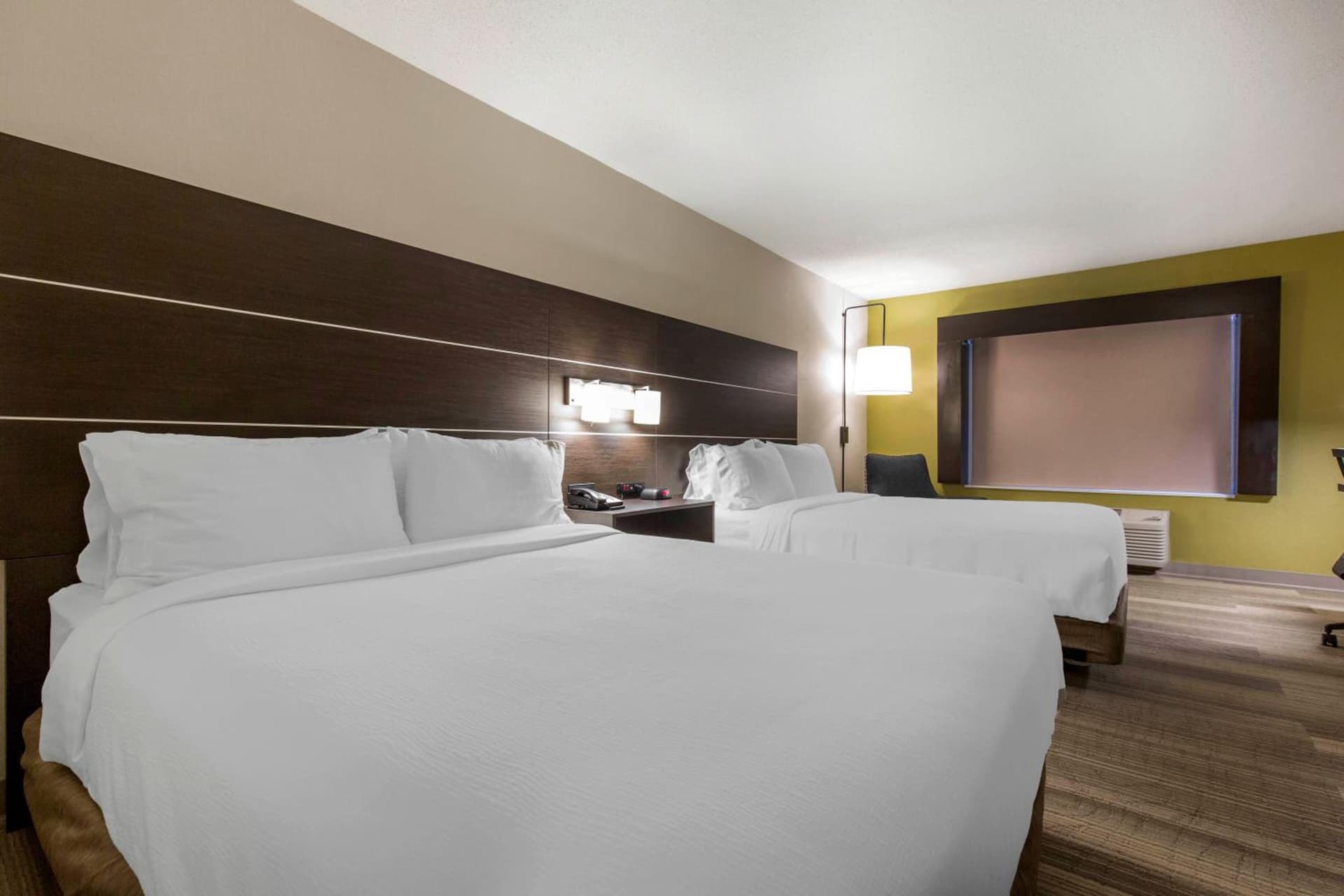 Holiday Inn Express & Suites Chicago West - St Charles by IHG gallery photo in Saint Charles, IL — image 34