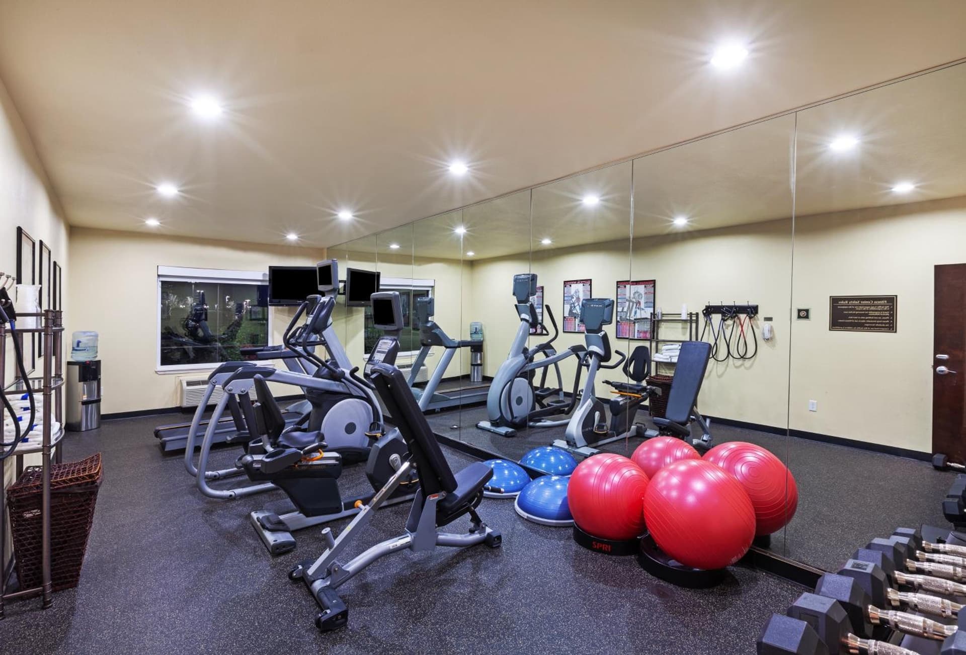 Holiday Inn & Suites McKinney - N Allen by IHG property views in McKinney, TX — gallery photo 3