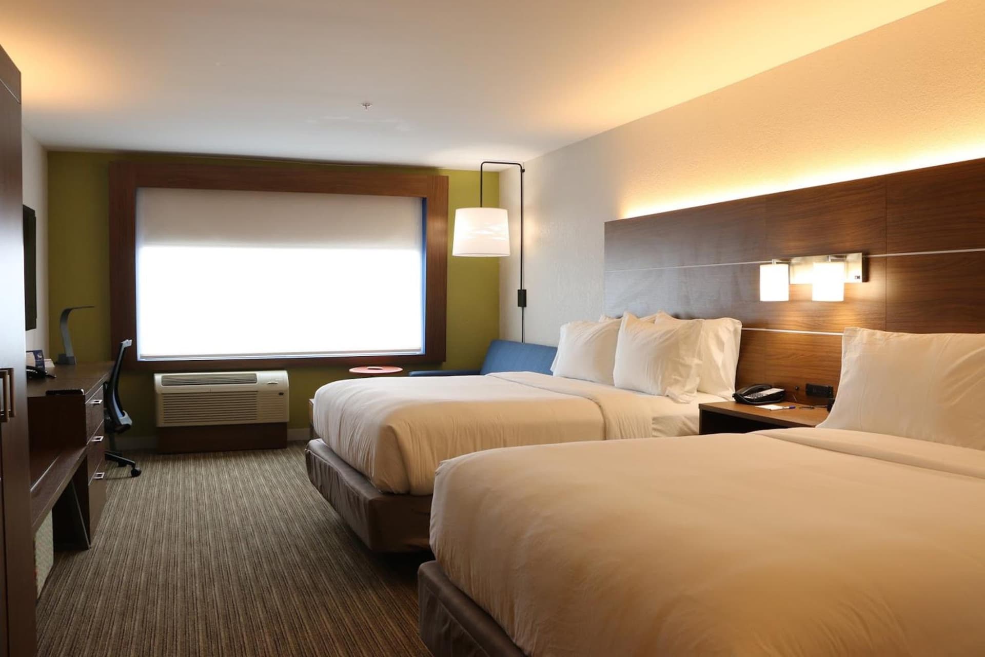 Holiday Inn Express & Suites - Detroit Northwest - Livonia by IHG gallery photo in Livonia, MI — image 7