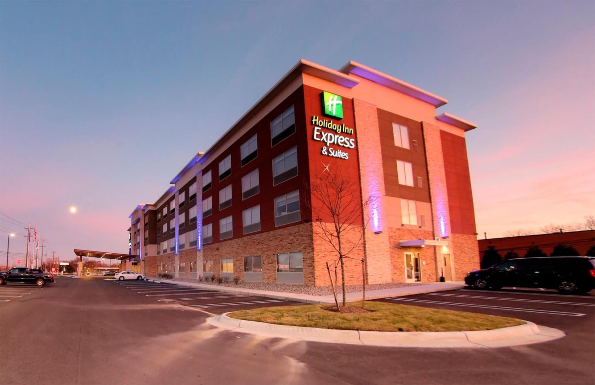 Holiday Inn Express & Suites - Detroit Northwest - Livonia by IHG property views in Livonia, MI — gallery photo 3