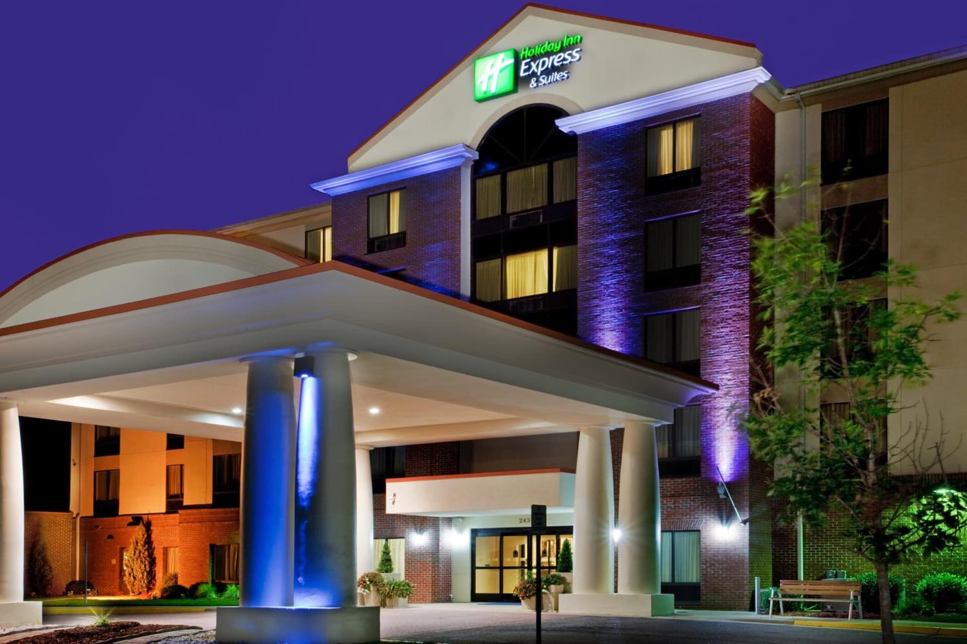 Holiday Inn Express & Suites Chesapeake by IHG — hotel in Chesapeake, Virginia