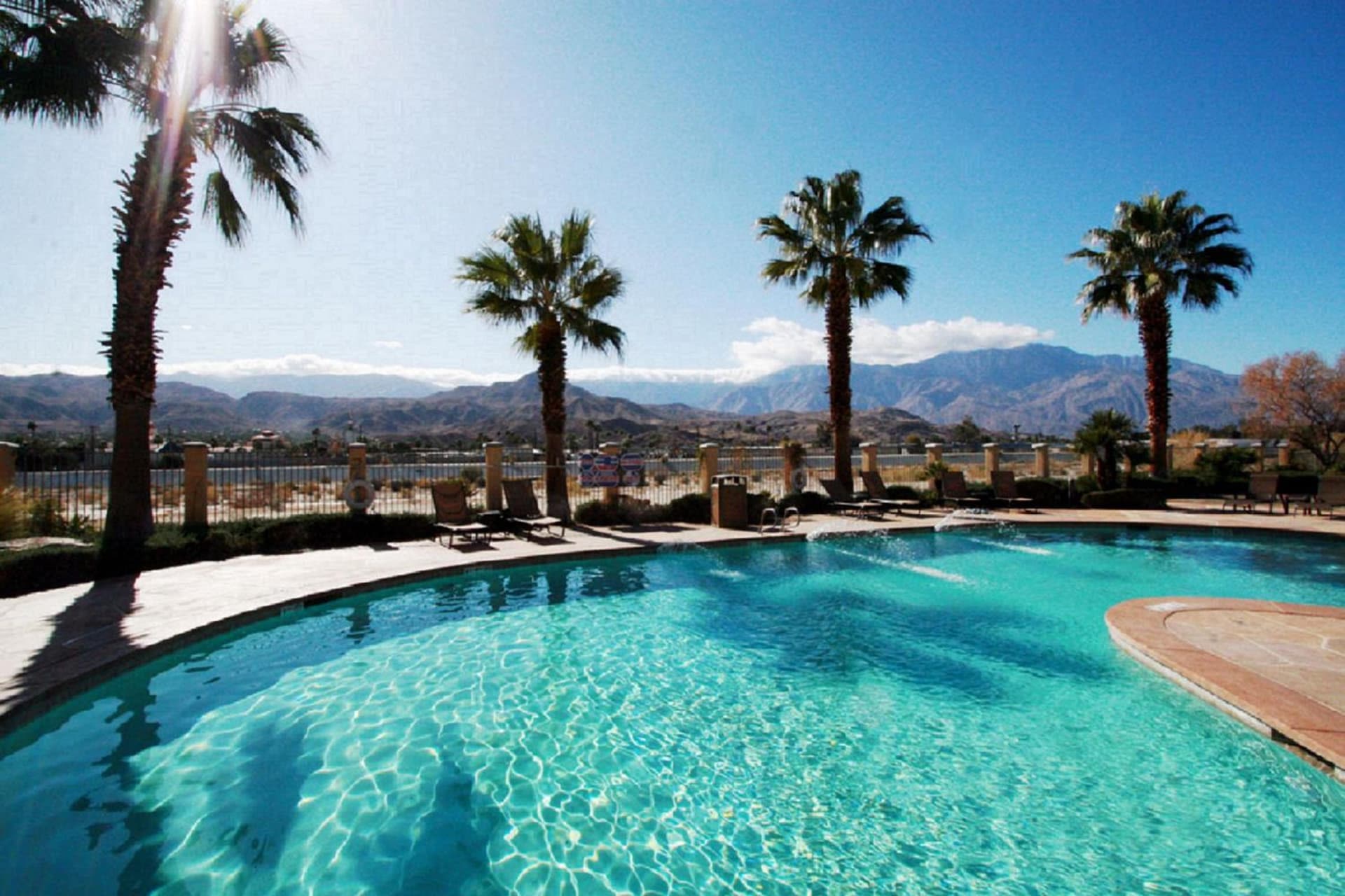 Hampton Inn & Suites Cathedral City gallery photo in Cathedral City, CA — image 16