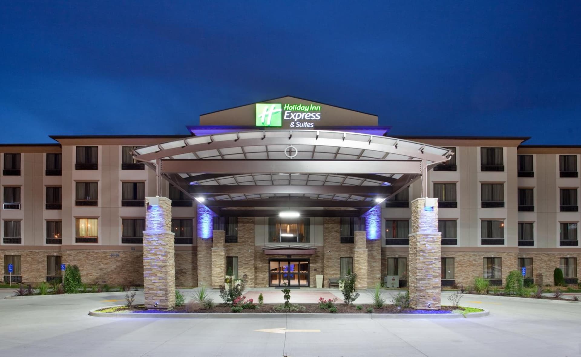 Holiday Inn Express & Suites St Louis Airport by IHG featured exterior or lobby in Woodson Terrace, MO — similar hotel