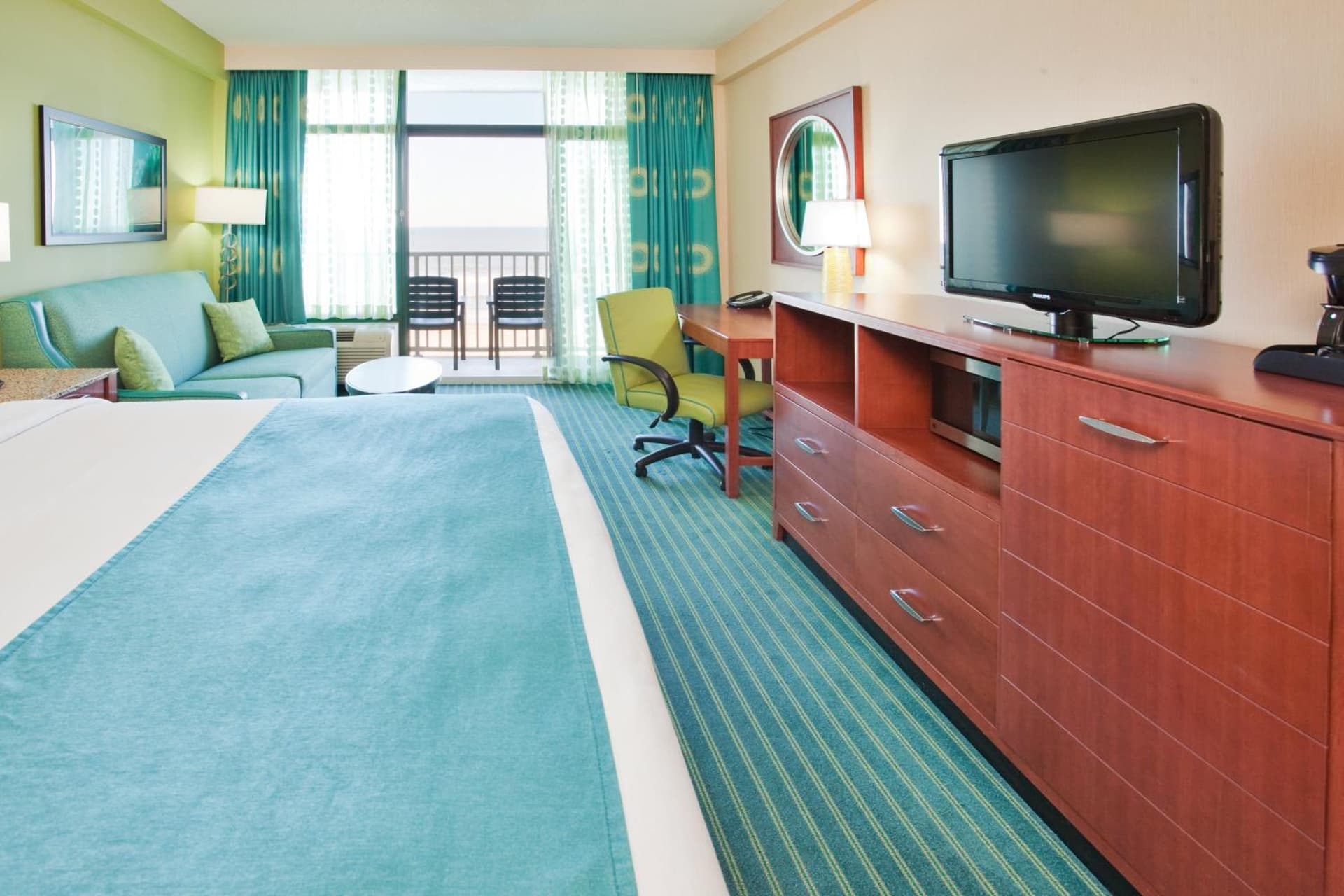Holiday Inn & Suites Virginia Beach - North Beach by IHG gallery photo in Virginia Beach, VA — image 29