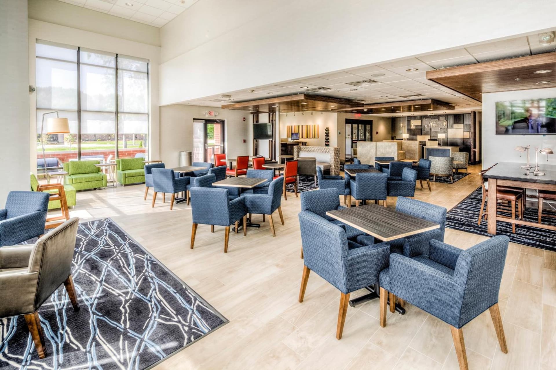 Holiday Inn Express & Suites Cleveland/Westlake by IHG gallery photo in Westlake, OH — image 35