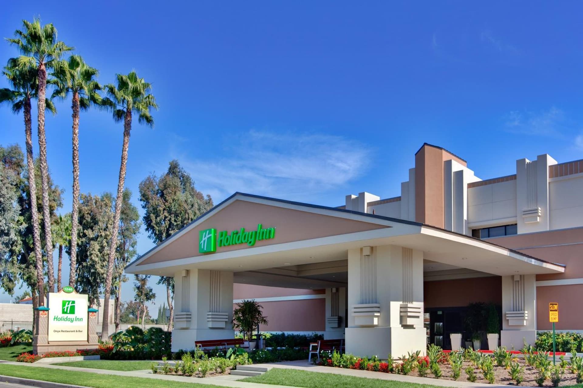 Holiday Inn Hotel & Suites Anaheim by IHG — hotel in Anaheim, California