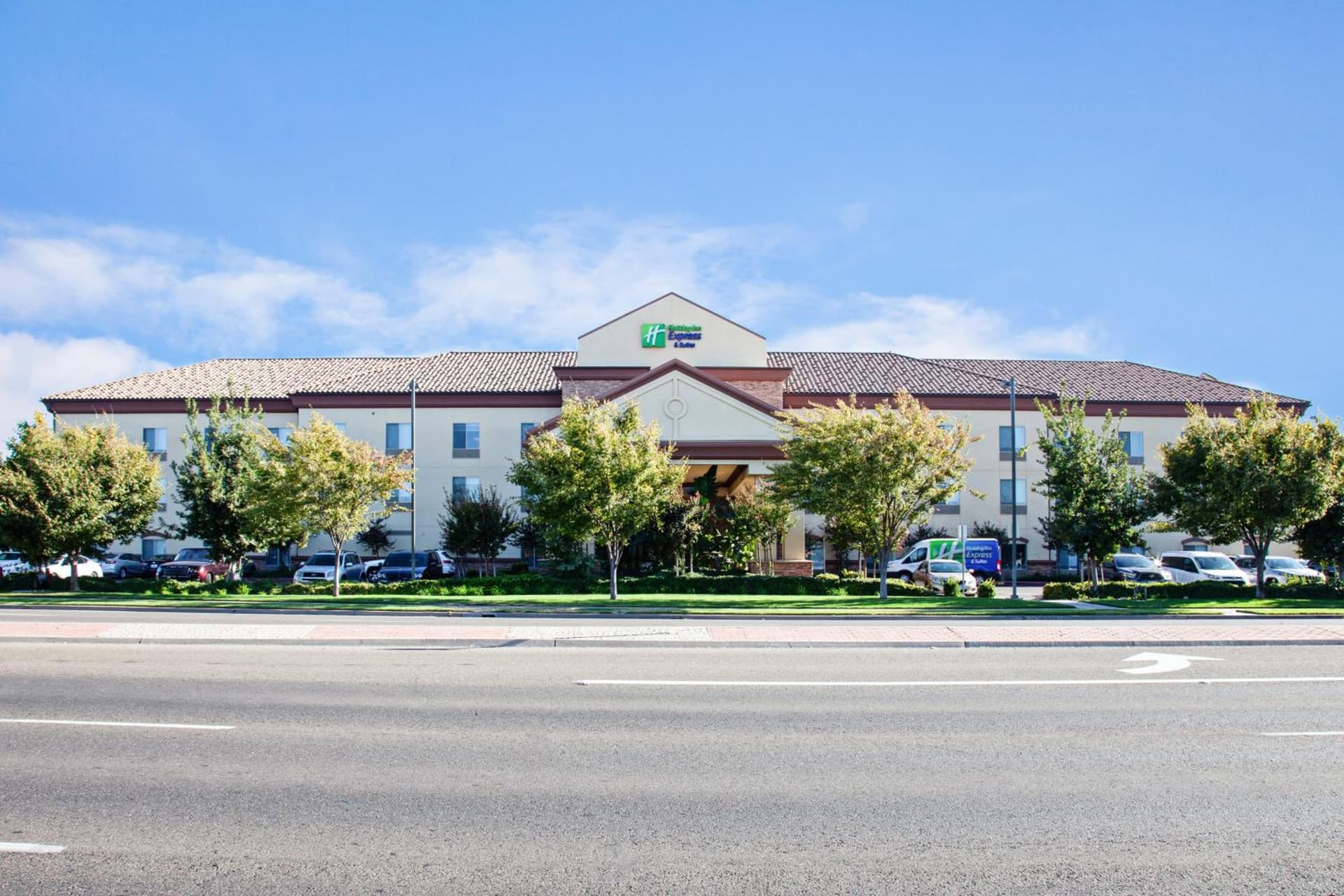 Holiday Inn Express & Suites Clovis Fresno Area by IHG gallery photo in Clovis, CA — image 7