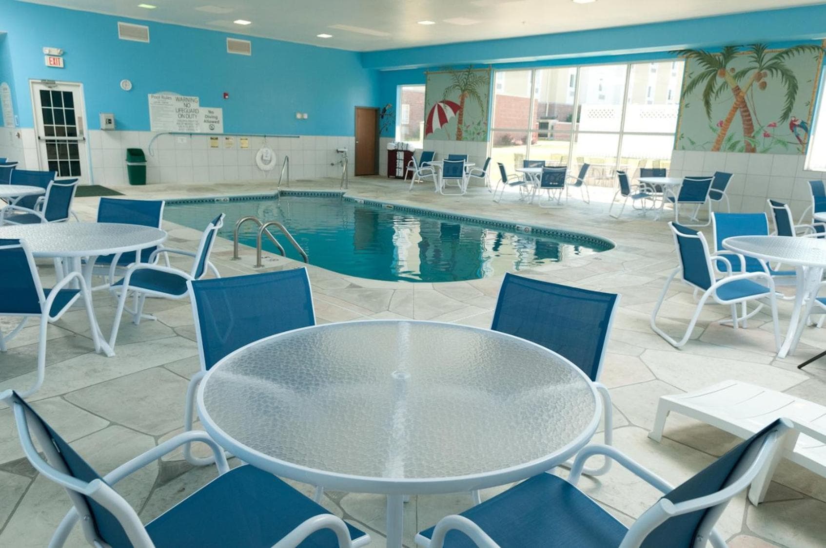 Holiday Inn Express Hotel & Suites Bloomington-Normal University Area by IHG property views in Bloomington, IL — gallery photo 3