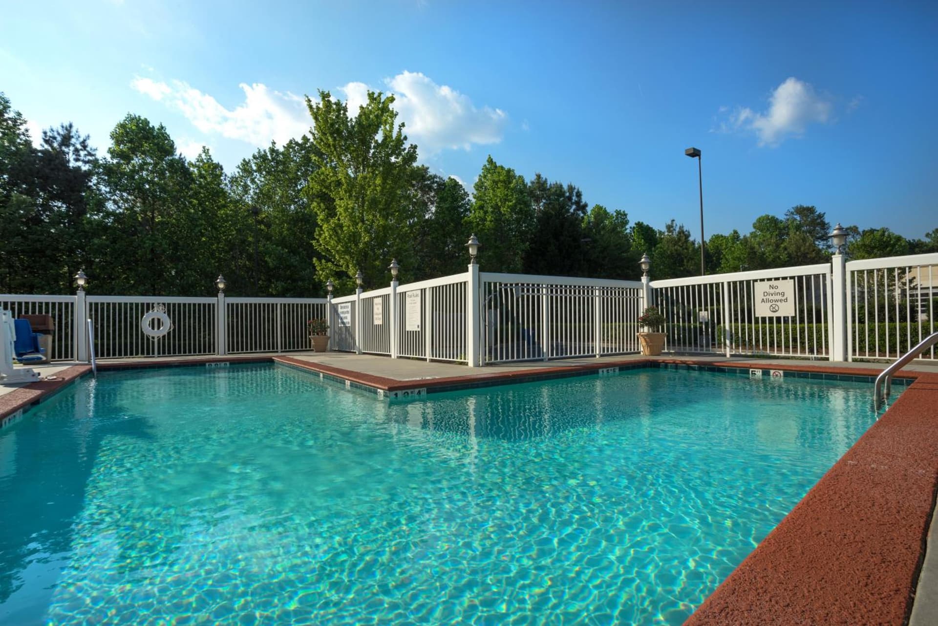 Comfort Suites near Birkdale Village- Huntersville gallery photo in Huntersville, NC — image 12