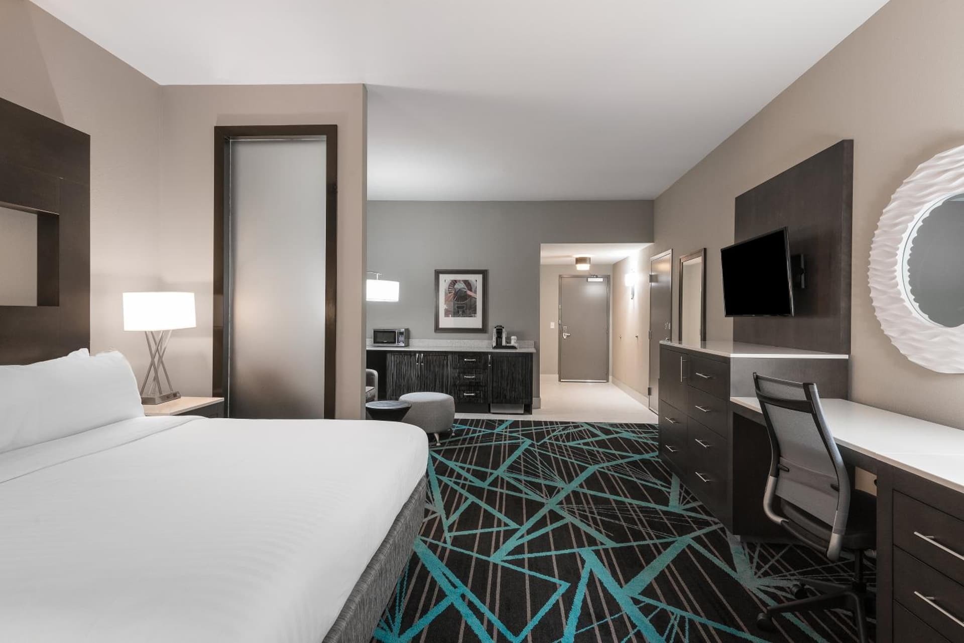 Holiday Inn Express & Suites - Charlotte Airport by IHG gallery photo in Charlotte, NC — image 37