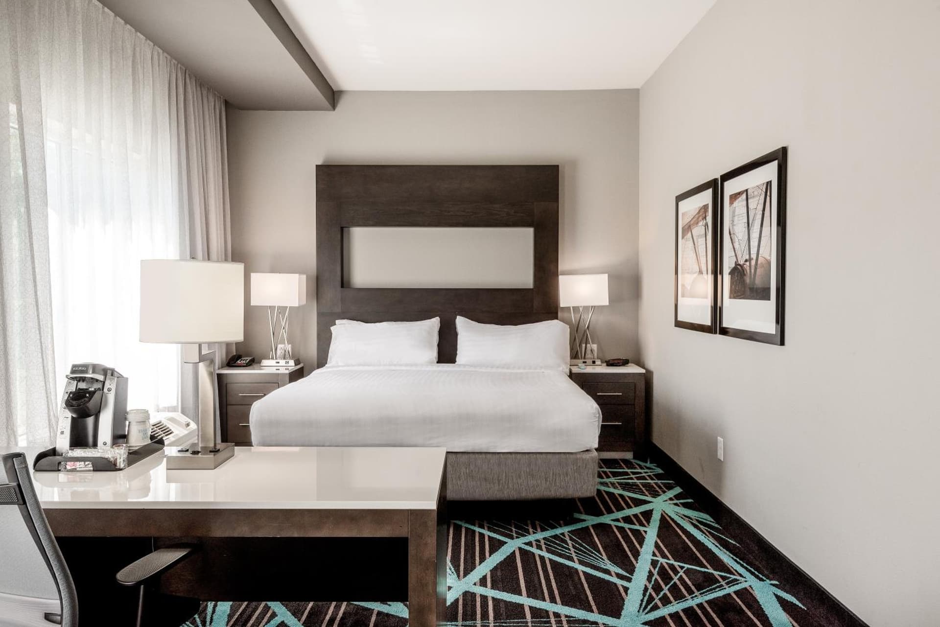 Holiday Inn Express & Suites - Charlotte Airport by IHG gallery photo in Charlotte, NC — image 12