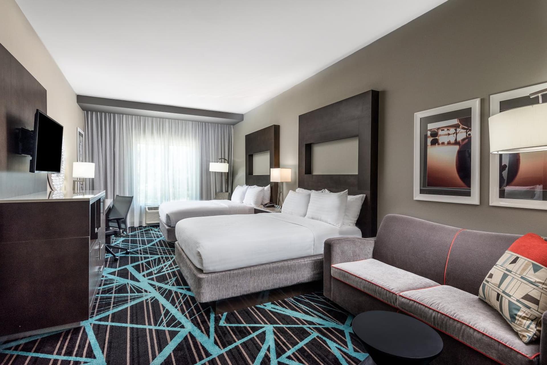 Holiday Inn Express & Suites - Charlotte Airport by IHG gallery photo in Charlotte, NC — image 47