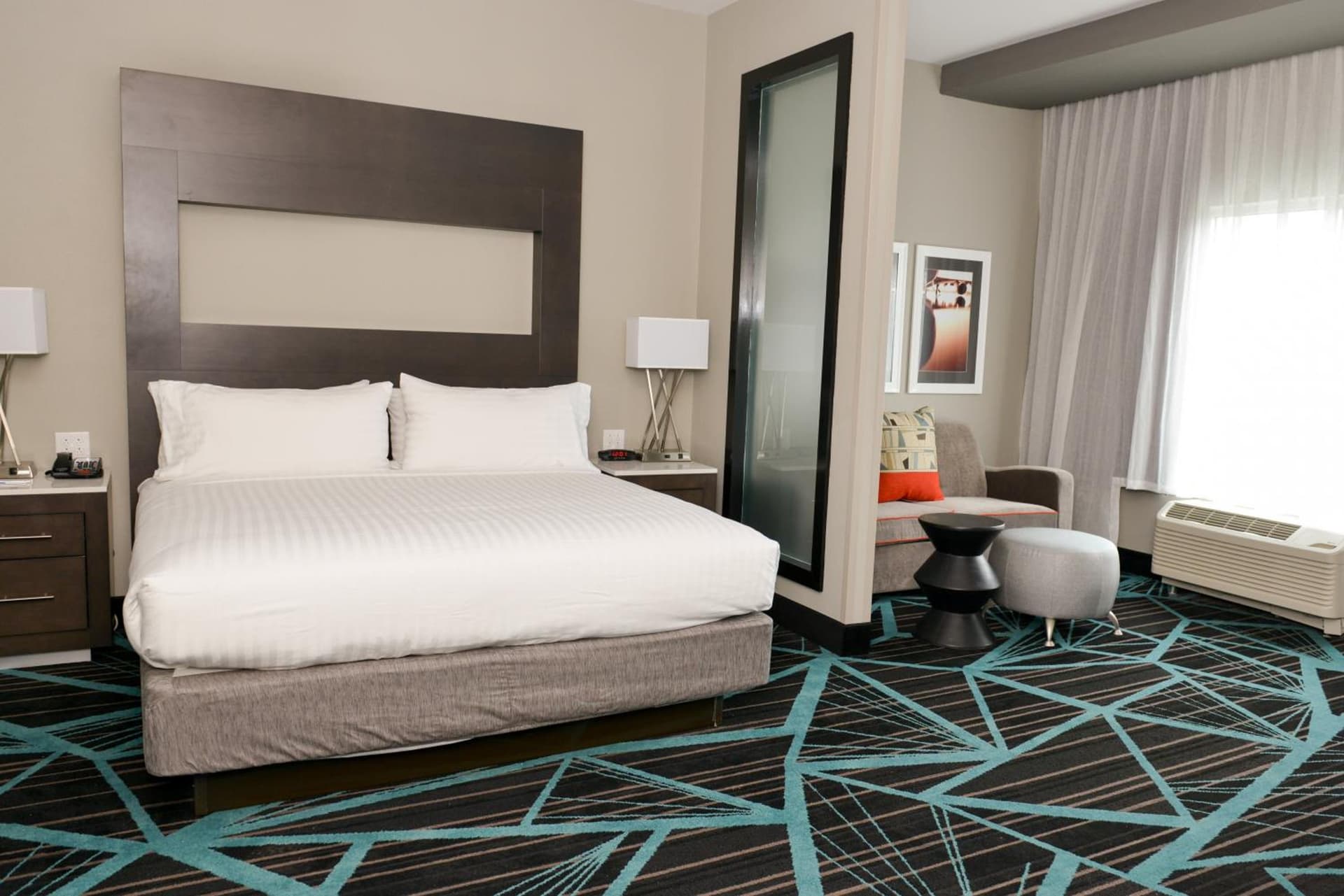 Holiday Inn Express & Suites - Charlotte Airport by IHG gallery photo in Charlotte, NC — image 41