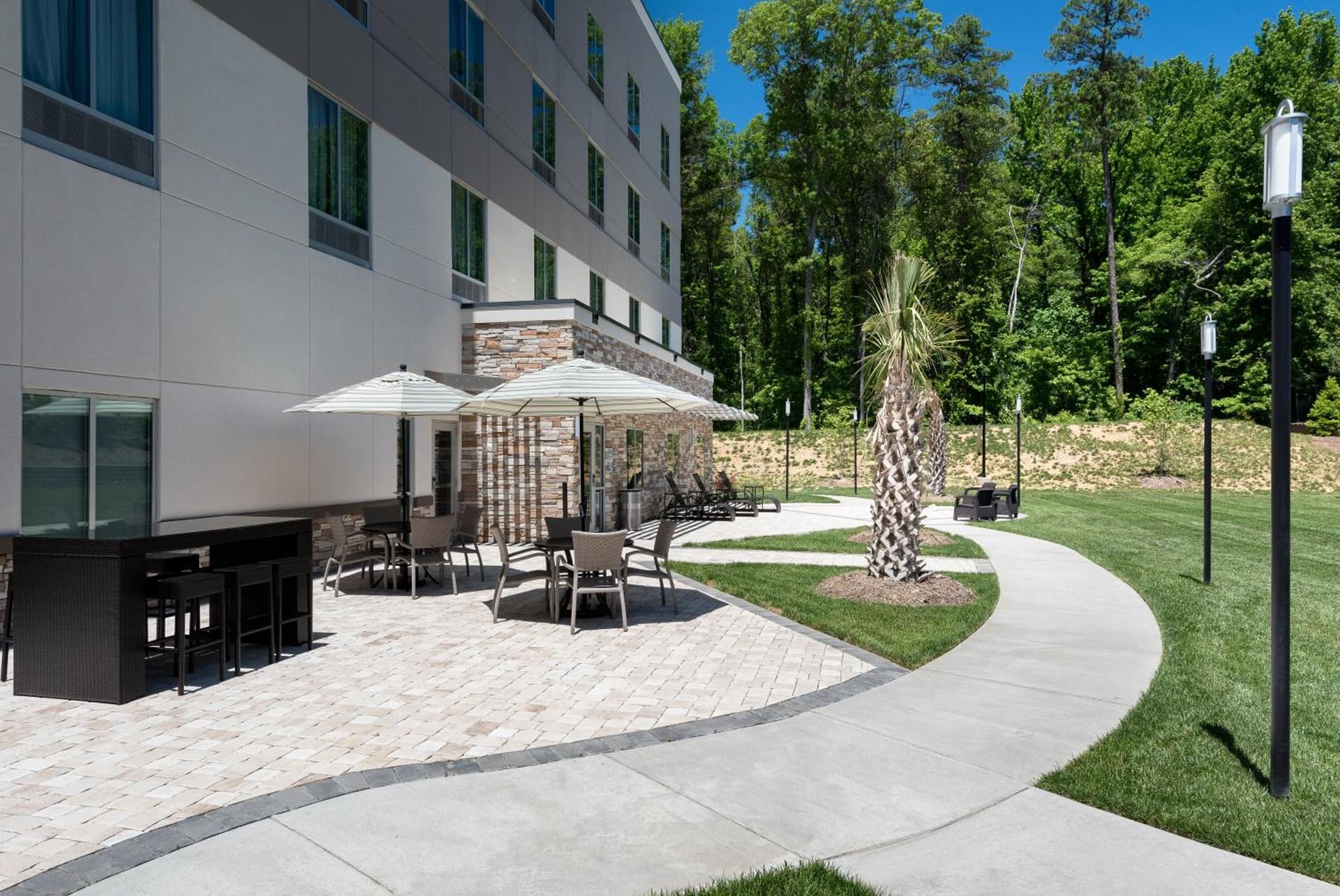 Holiday Inn Express & Suites - Charlotte Airport by IHG gallery photo in Charlotte, NC — image 21