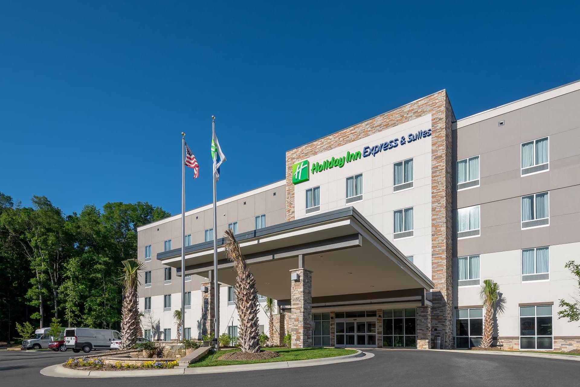 Holiday Inn Express & Suites - Charlotte Airport by IHG featured exterior or lobby in Charlotte, NC — similar hotel