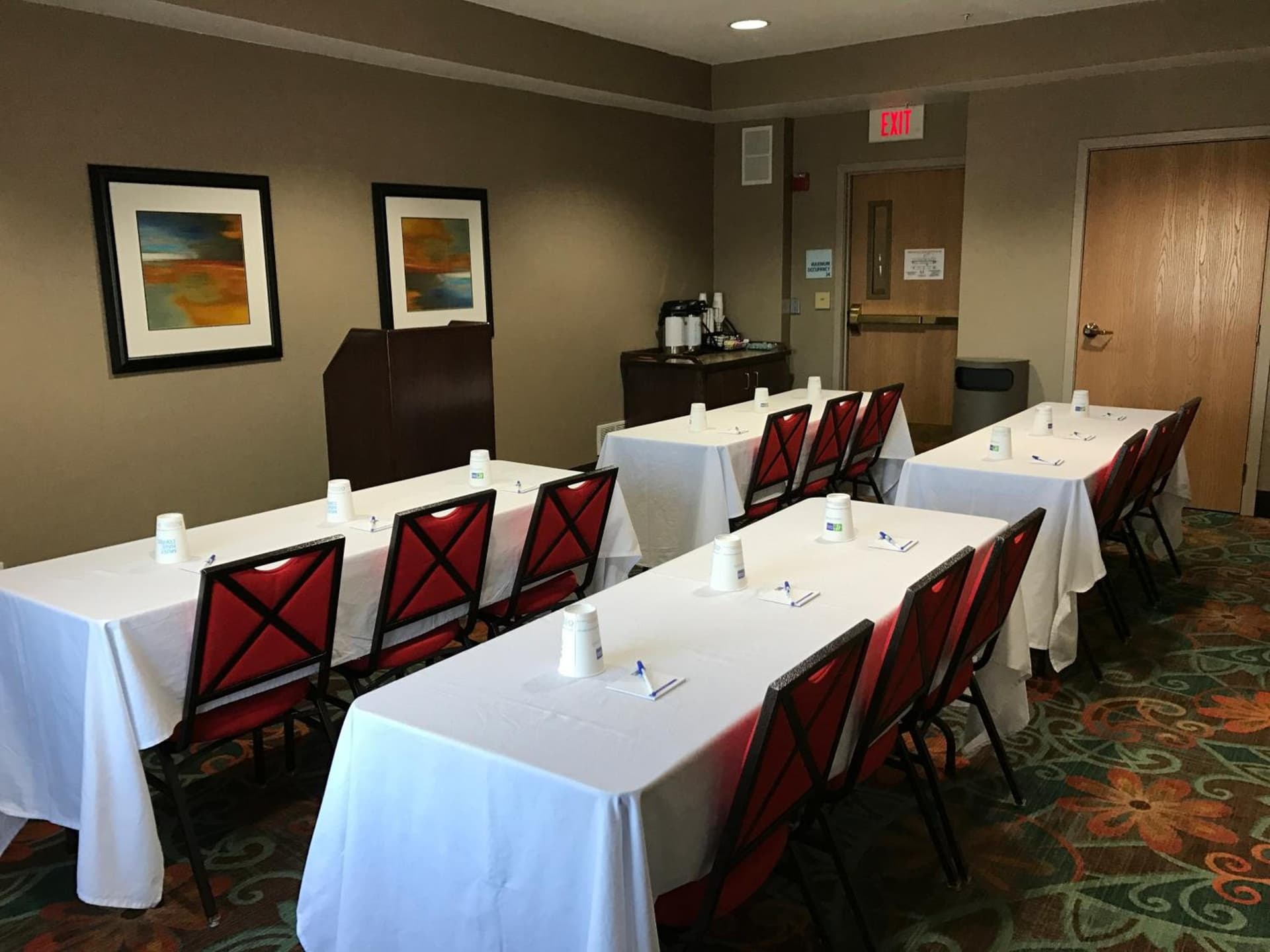 Holiday Inn Express and Suites St. Cloud by IHG gallery photo in Saint Cloud, MN — image 39