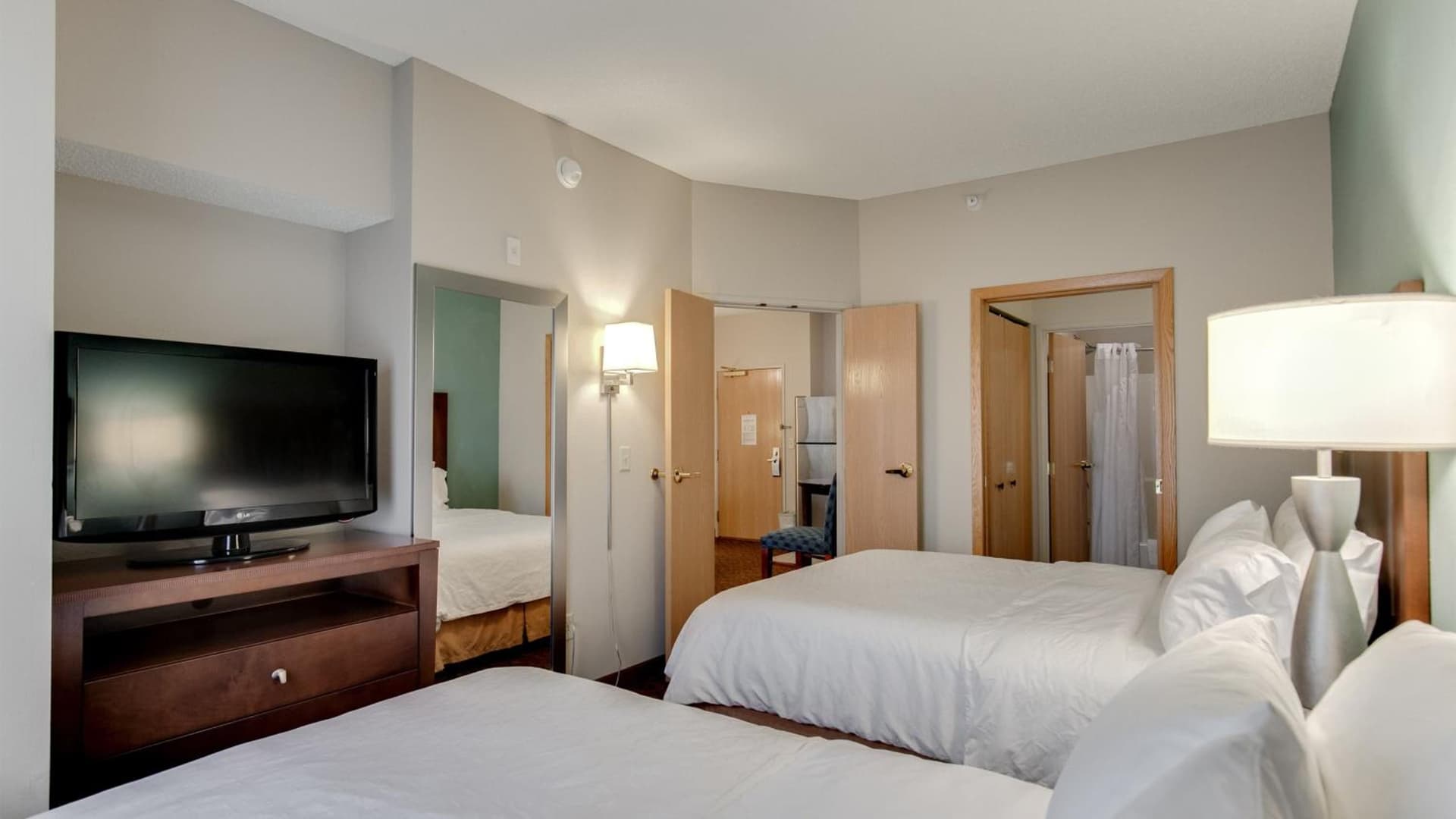Holiday Inn Express and Suites St. Cloud by IHG gallery photo in Saint Cloud, MN — image 9