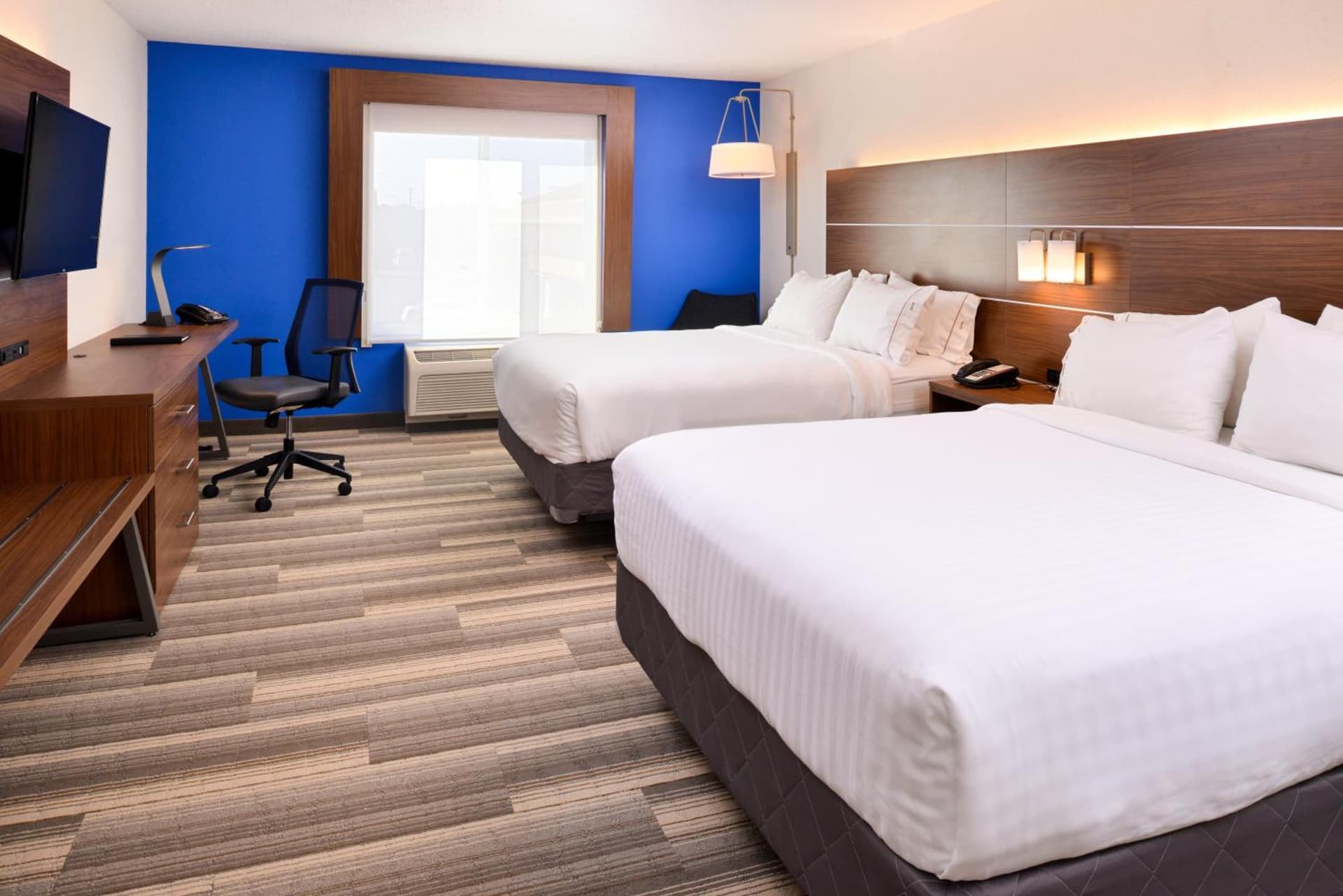 Holiday Inn Express Hotel & Suites Urbana-Champaign-U of I Area by IHG gallery photo in Champaign, IL — image 23