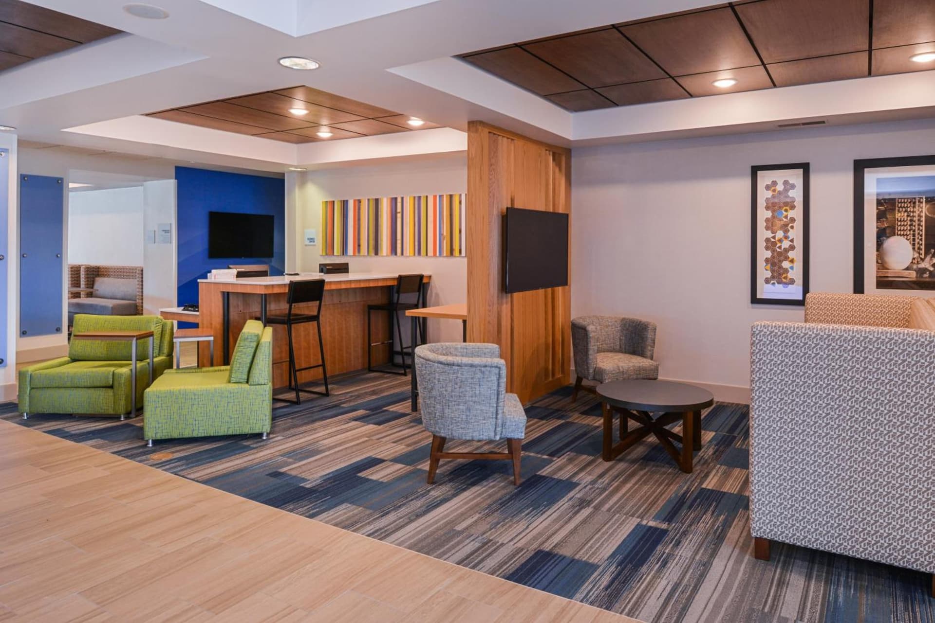 Holiday Inn Express Hotel & Suites Urbana-Champaign-U of I Area by IHG gallery photo in Champaign, IL — image 22