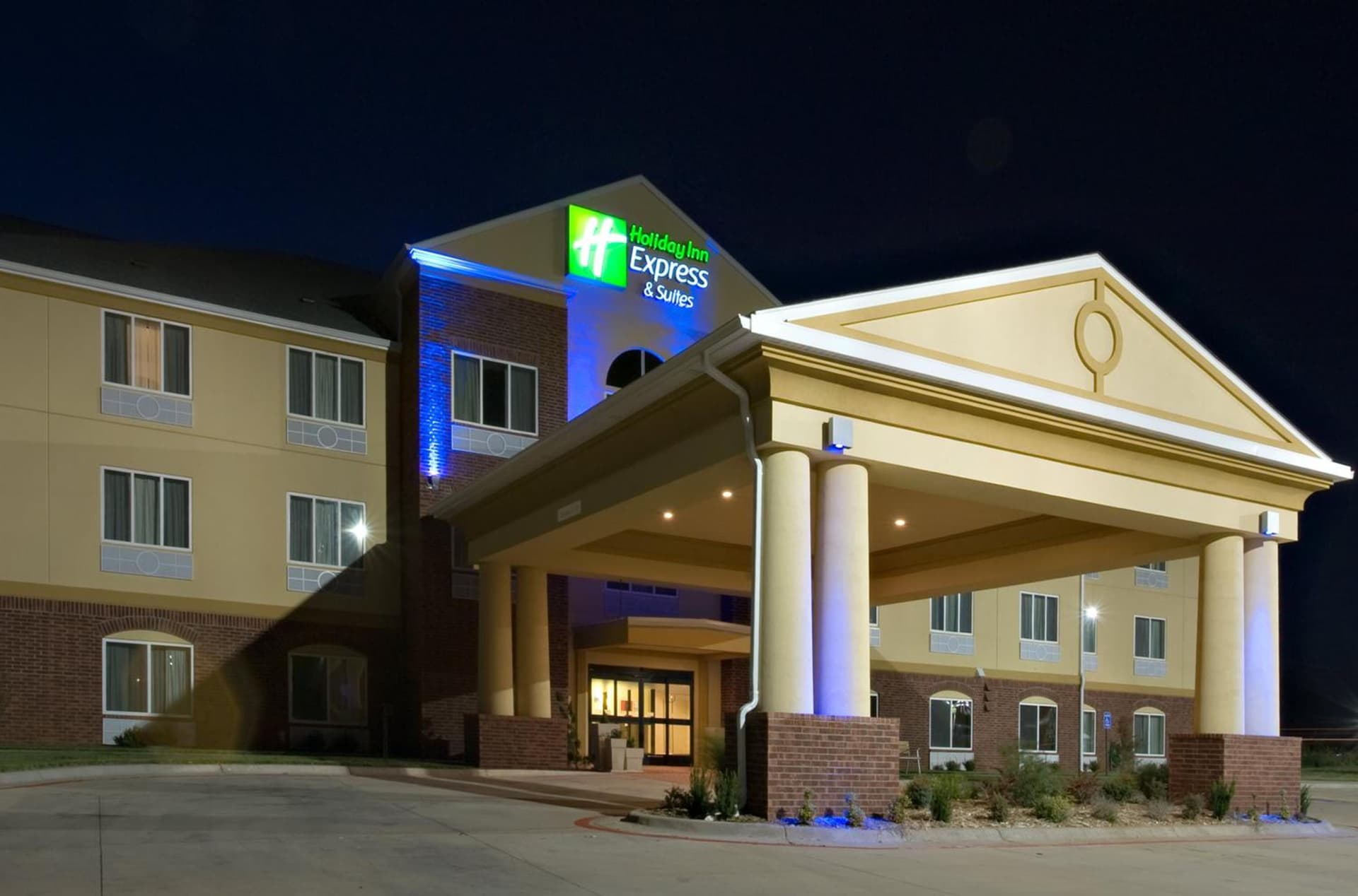 Holiday Inn Express & Suites Childress by IHG featured exterior or lobby in Childress, TX — similar hotel