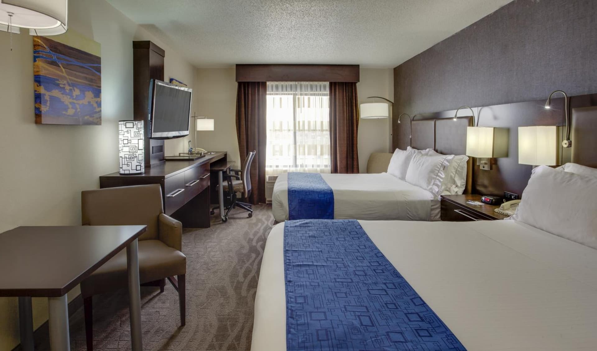 Holiday Inn Express Hotel & Suites Meadowlands Area by IHG gallery photo in Carlstadt, NJ — image 9