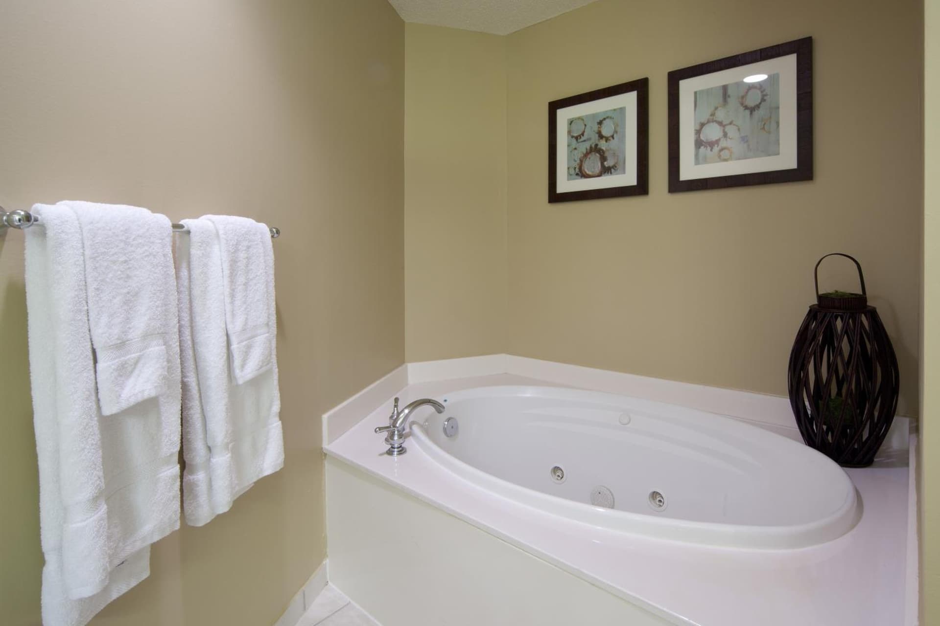 Holiday Inn Club Vacations Galveston Beach Resort by IHG gallery photo in Galveston, TX — image 38