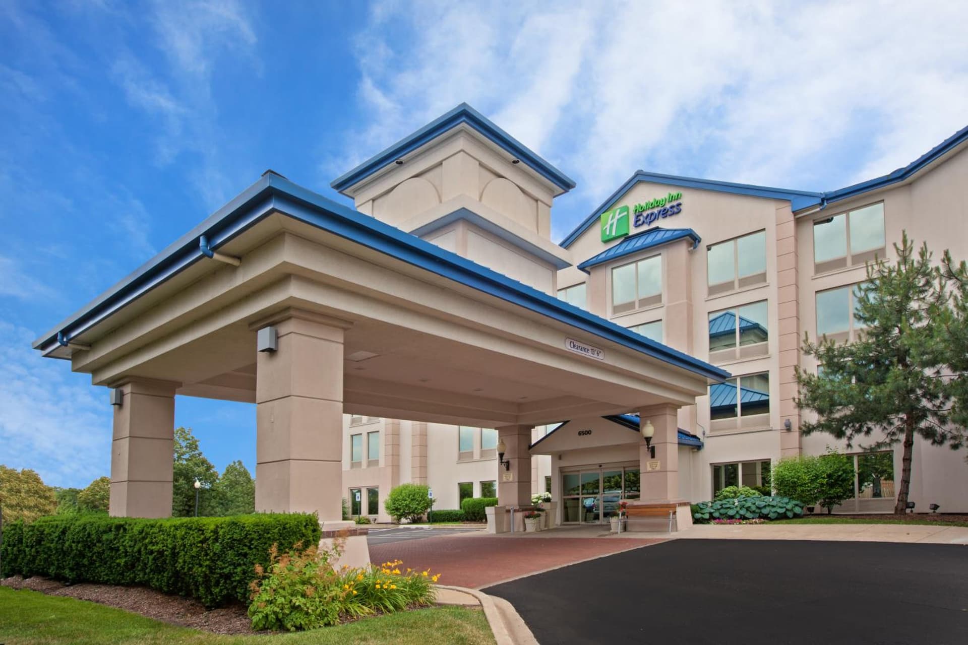 Holiday Inn Express & Suites Chicago-Midway Airport by IHG gallery photo in Bedford Park, IL — image 30