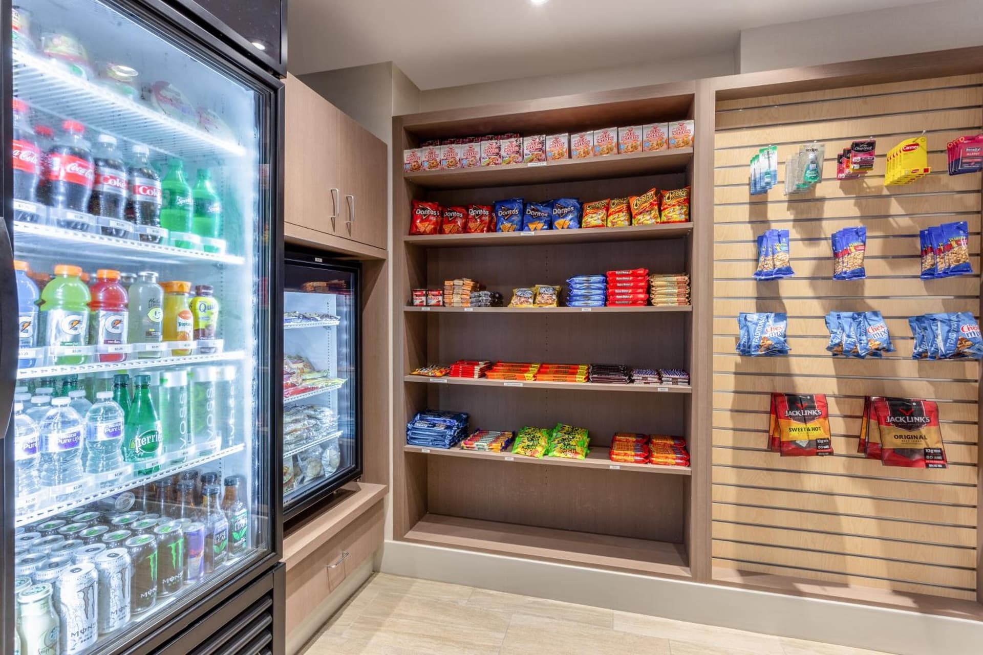 Holiday Inn Express & Suites Chicago-Midway Airport by IHG gallery photo in Bedford Park, IL — image 11
