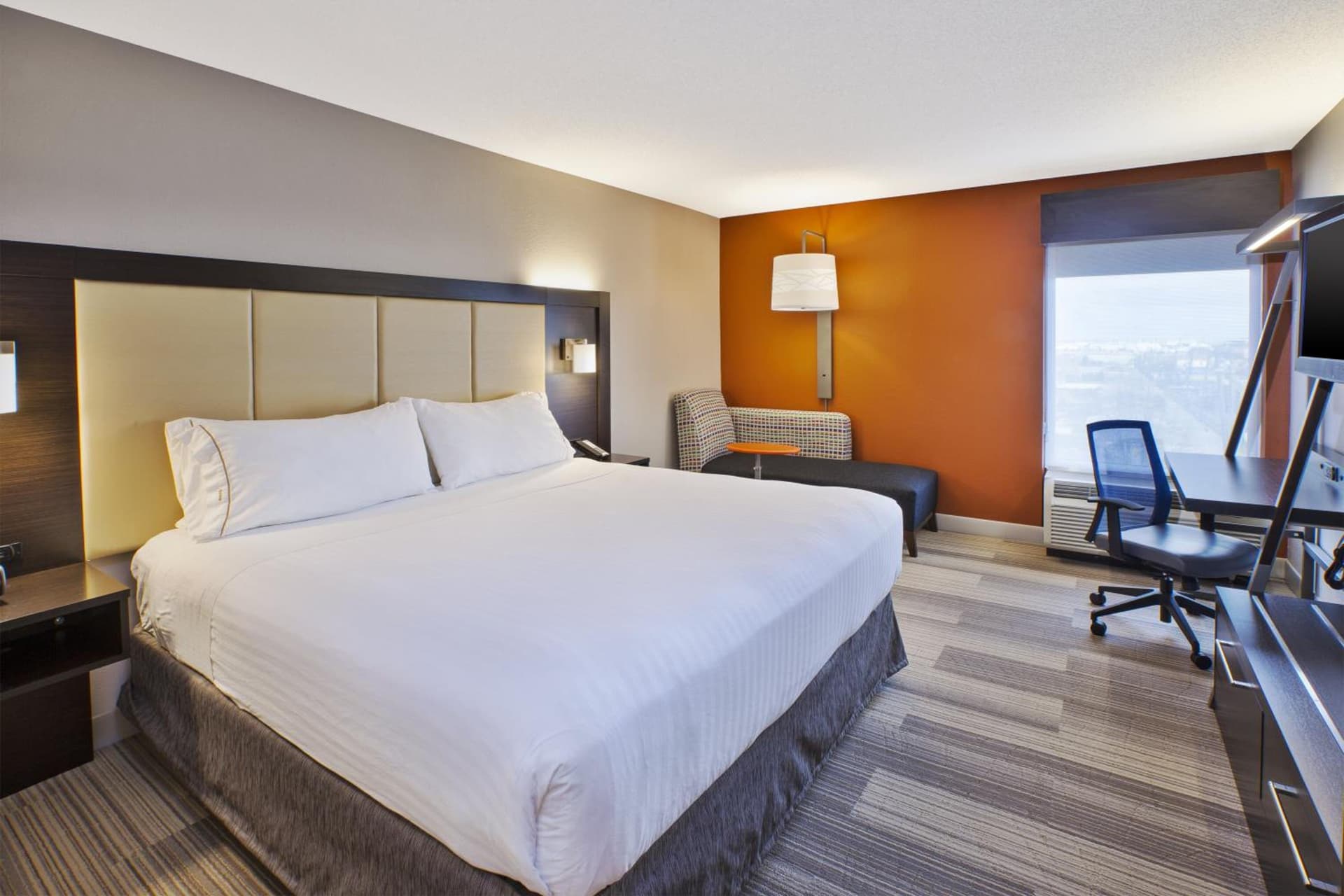 Holiday Inn Express & Suites Chicago-Midway Airport by IHG gallery photo in Bedford Park, IL — image 31